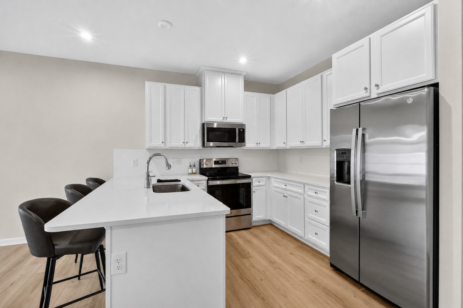 160 Primrose Ln