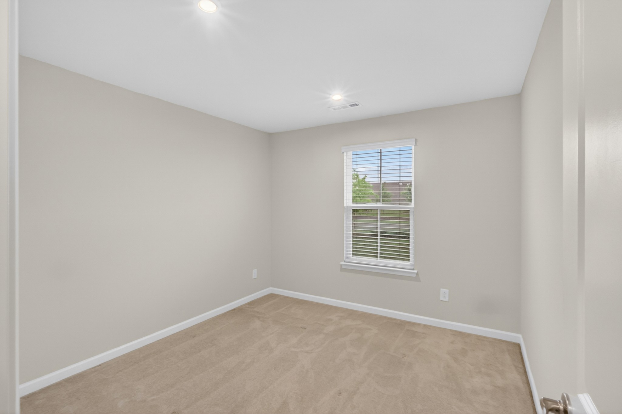 160 Primrose Ln