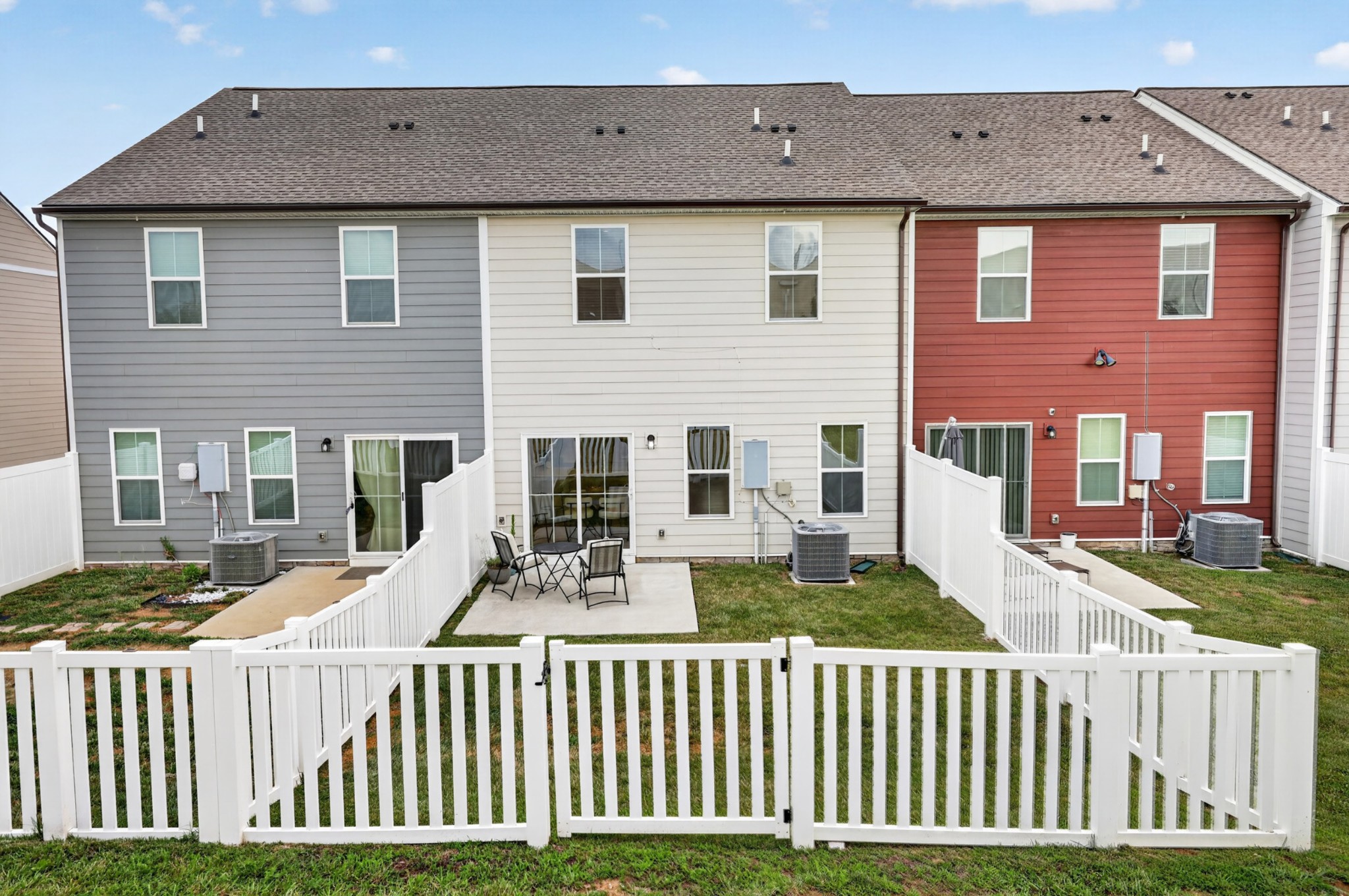 160 Primrose Ln
