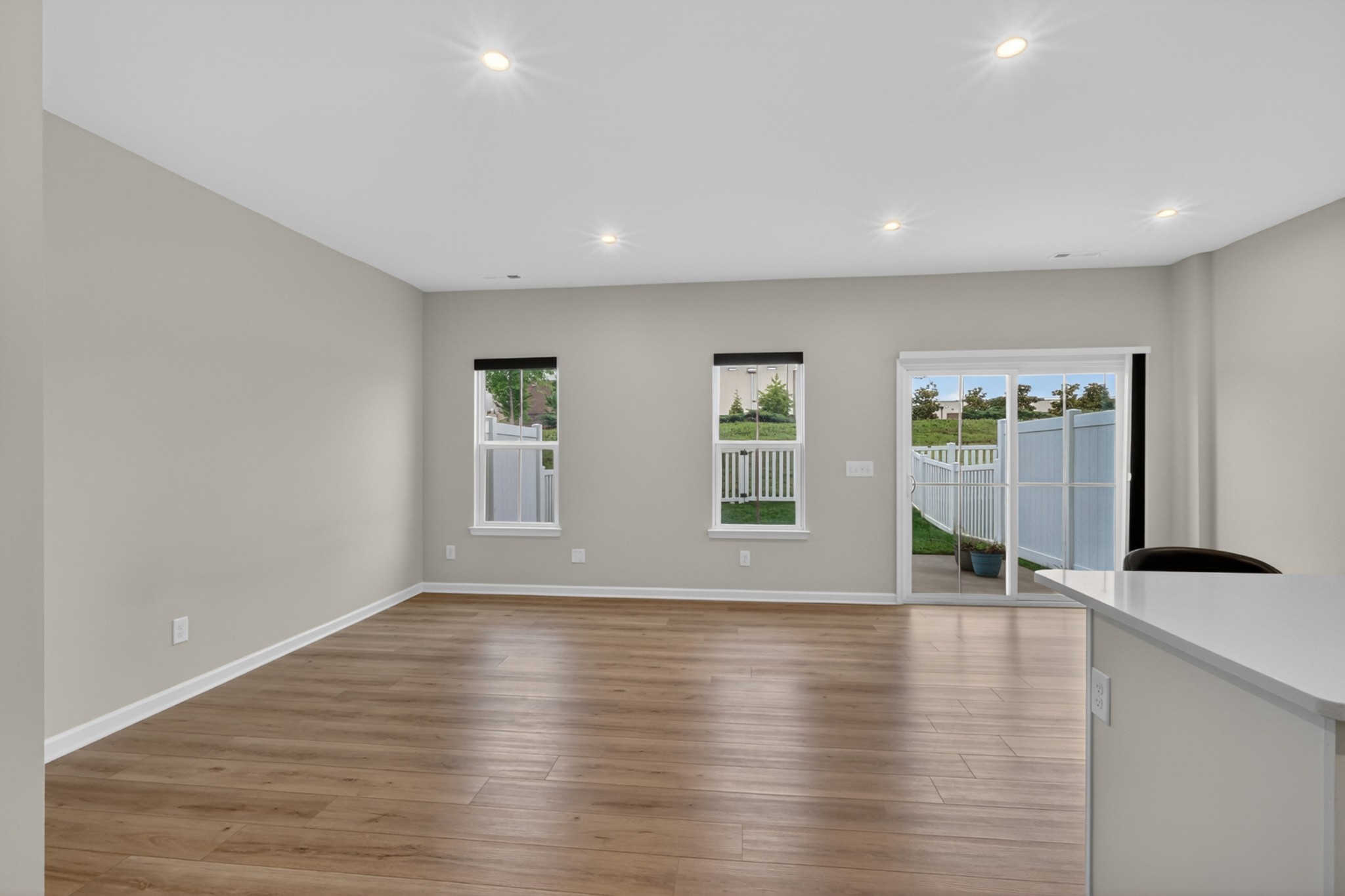 160 Primrose Ln