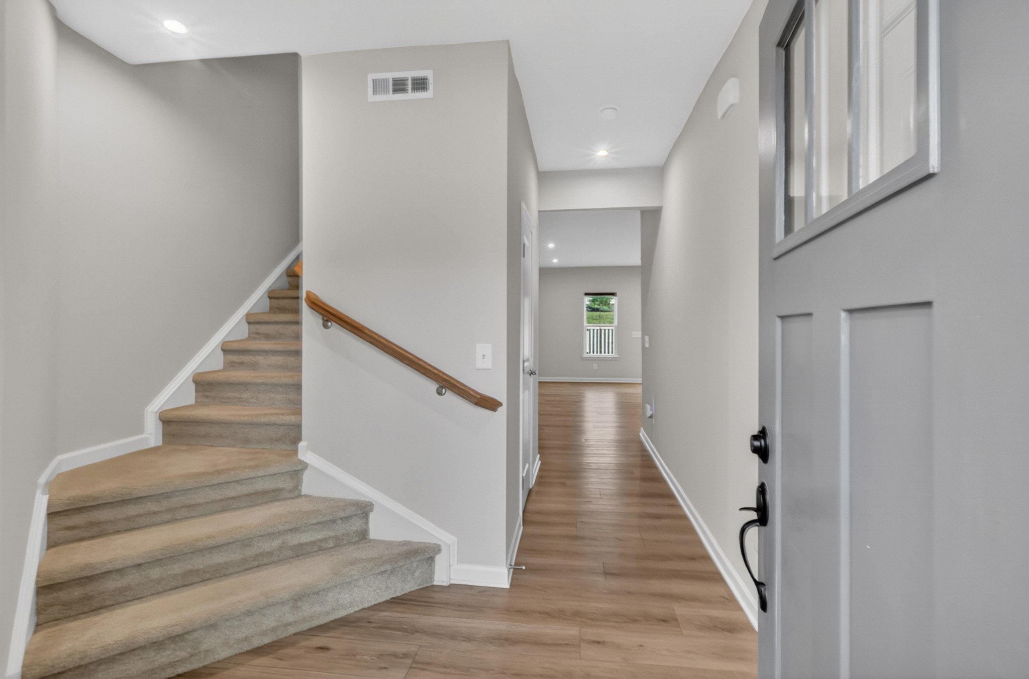 160 Primrose Ln