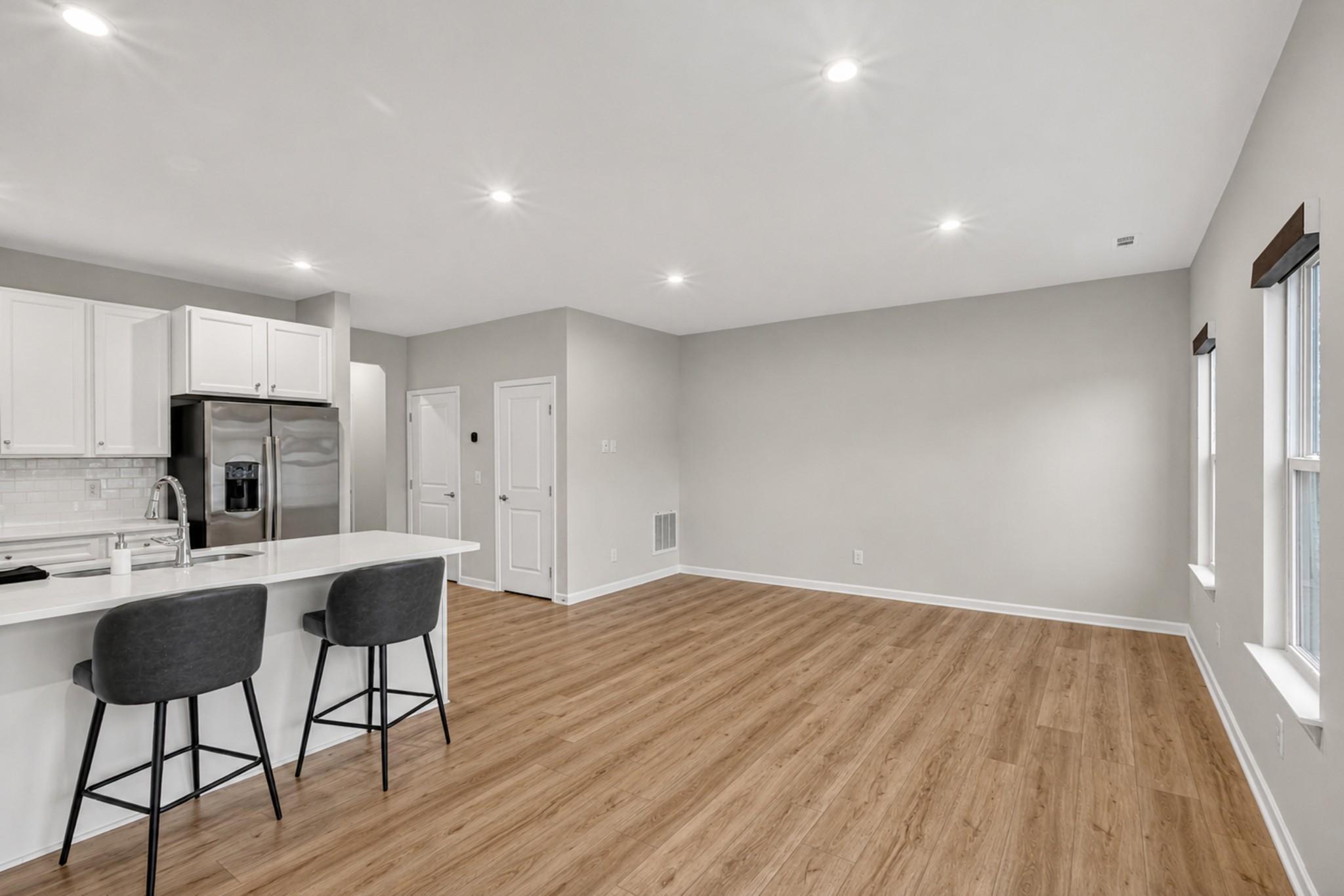 160 Primrose Ln