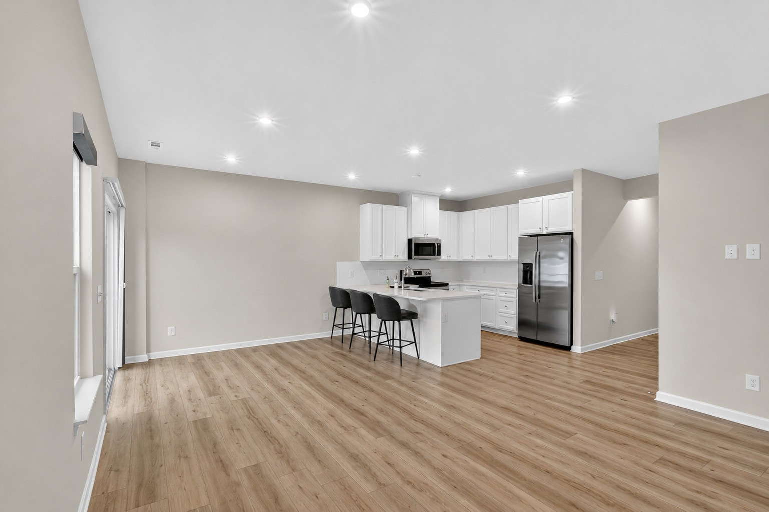160 Primrose Ln