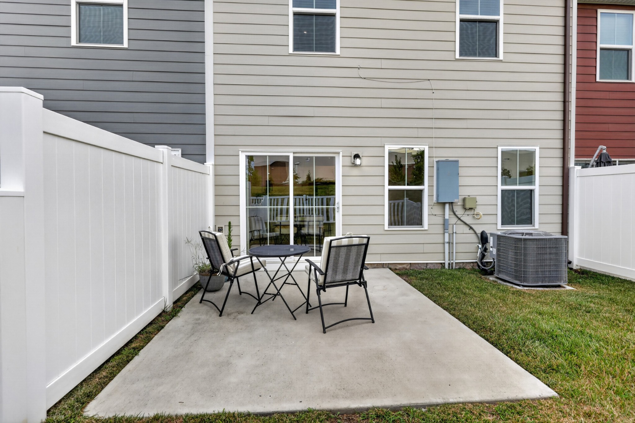 160 Primrose Ln