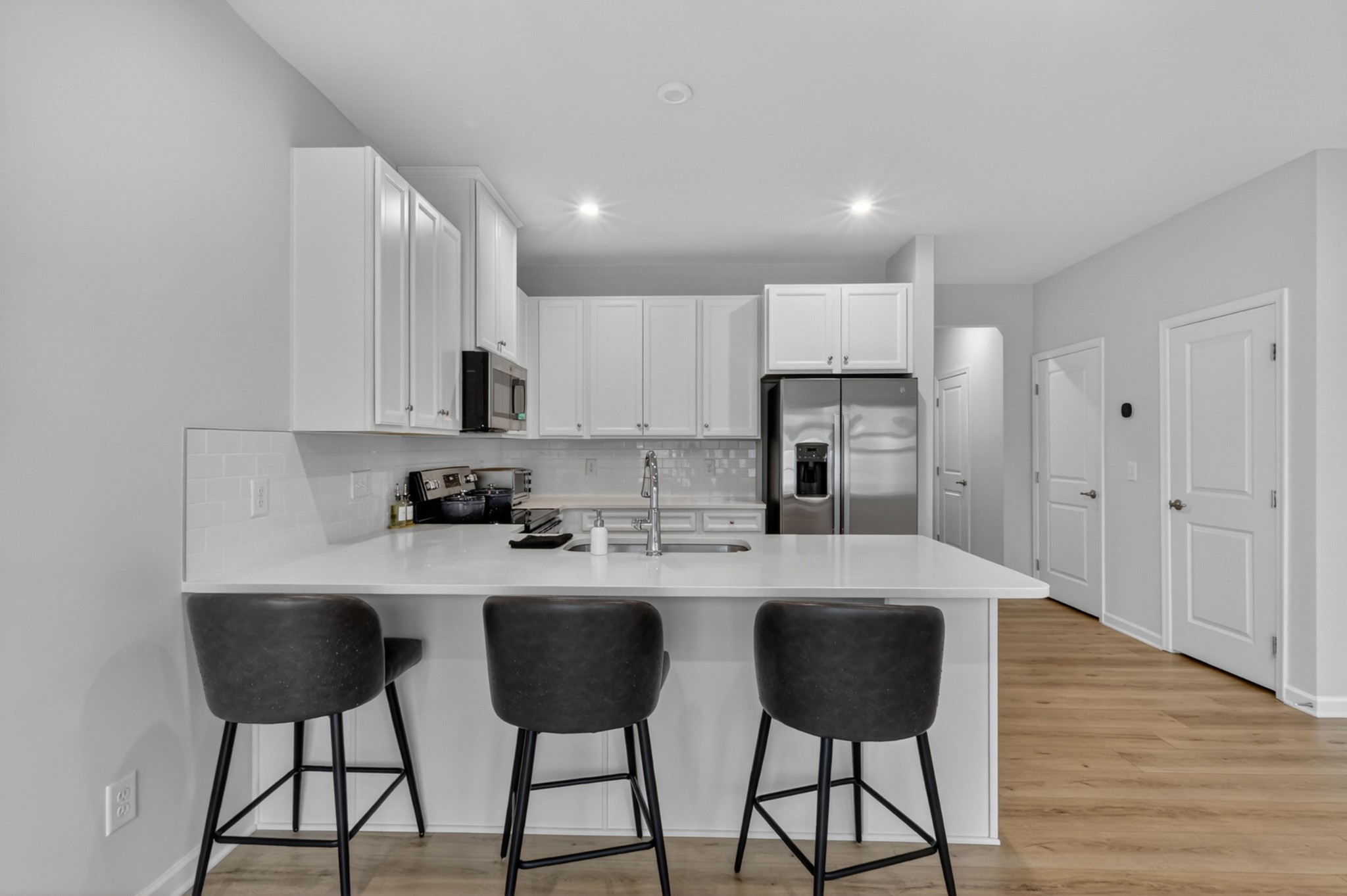 160 Primrose Ln