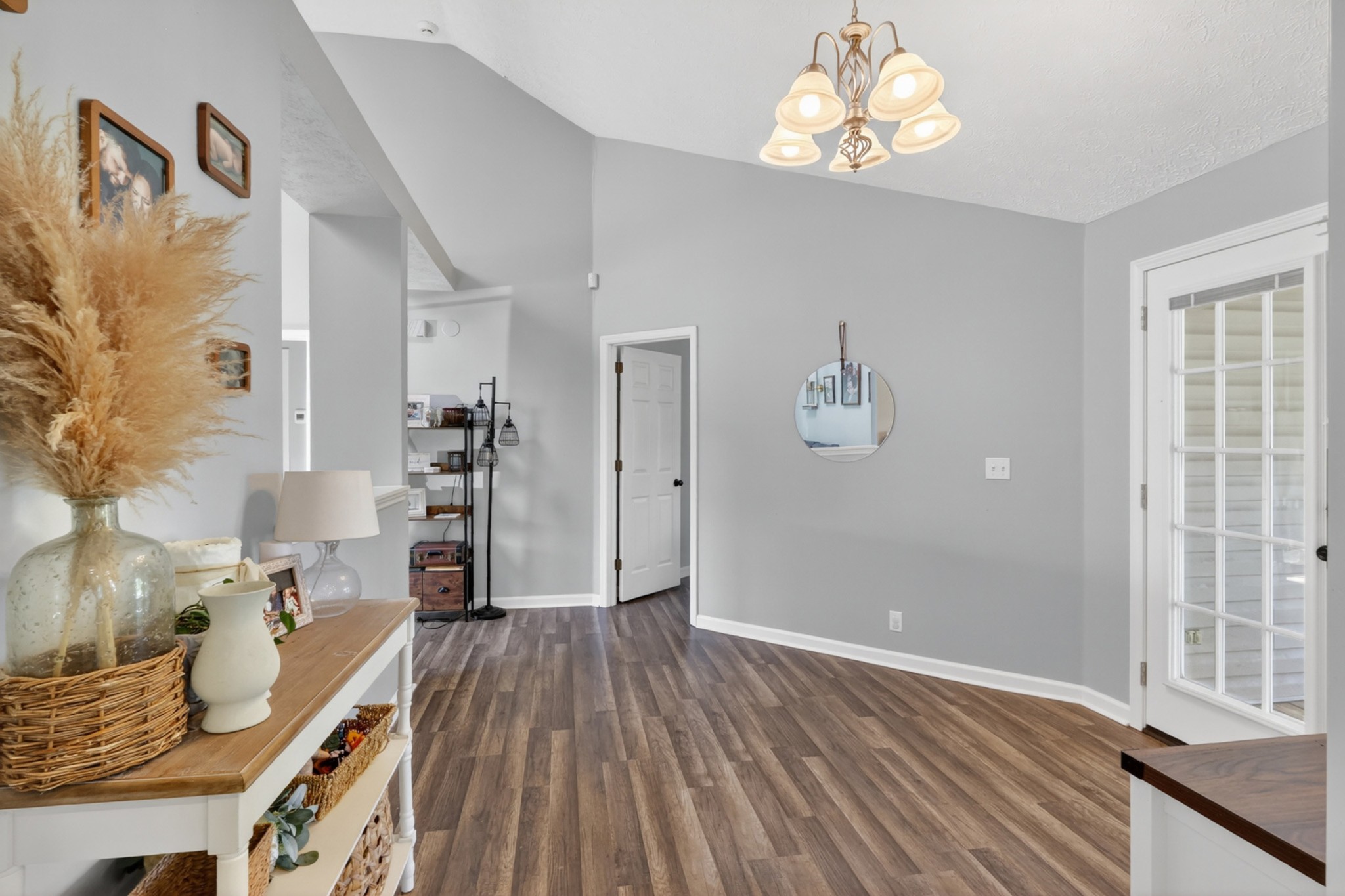 123 Cloverfield Ct