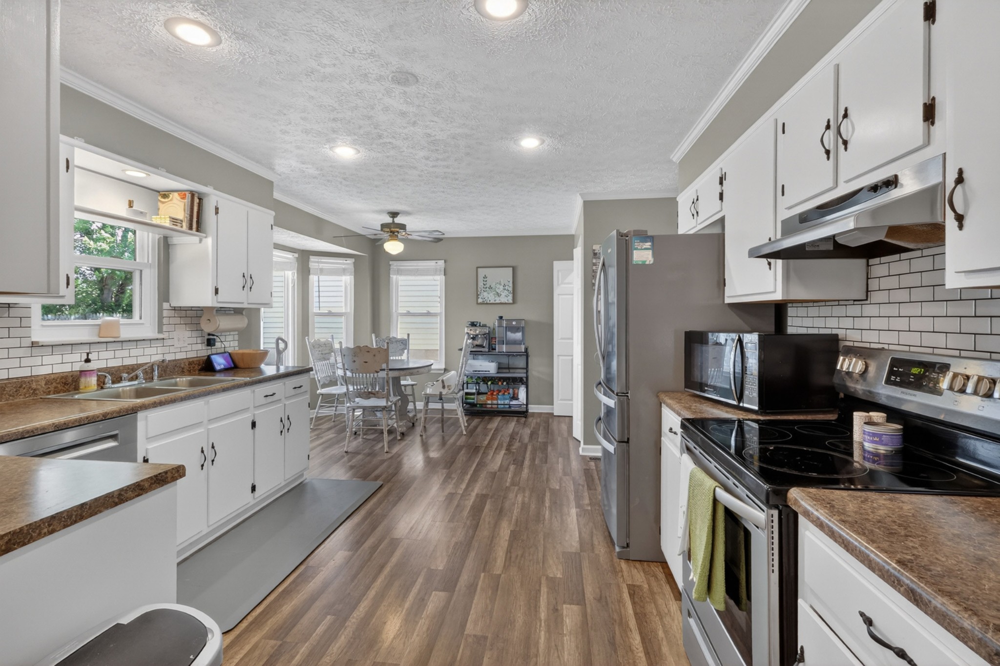 123 Cloverfield Ct