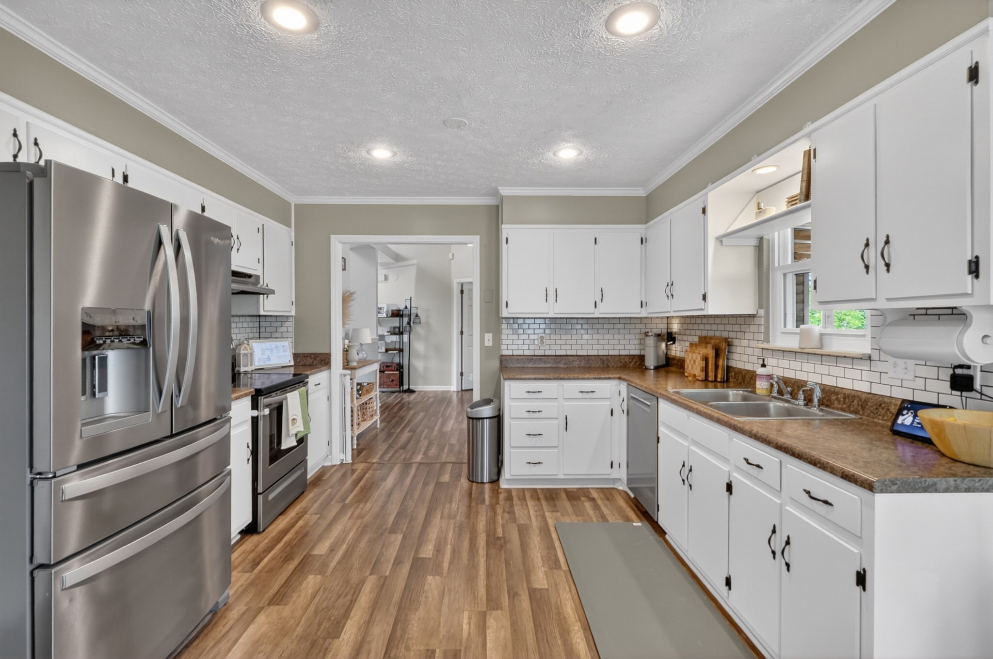 123 Cloverfield Ct
