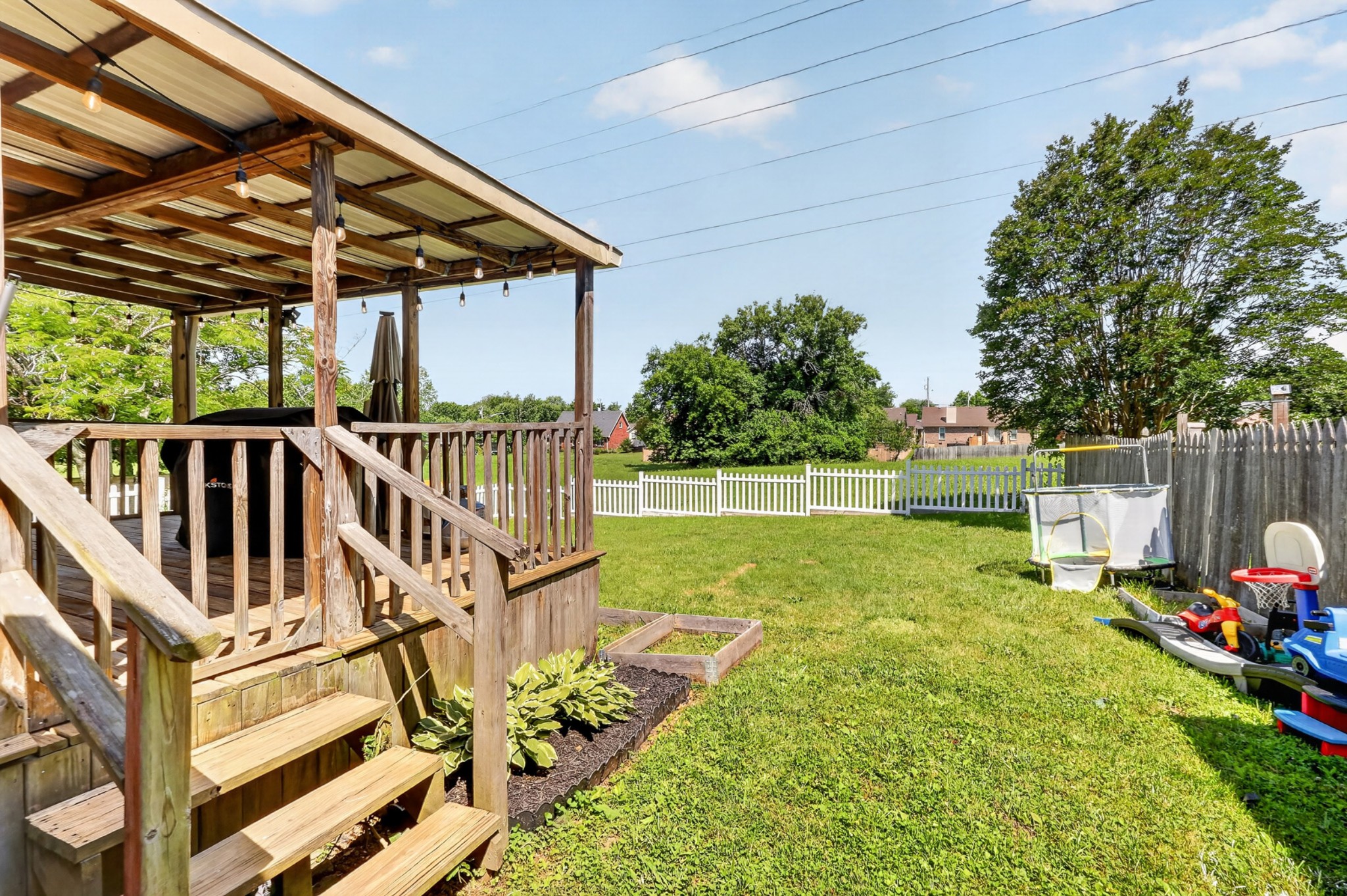 123 Cloverfield Ct