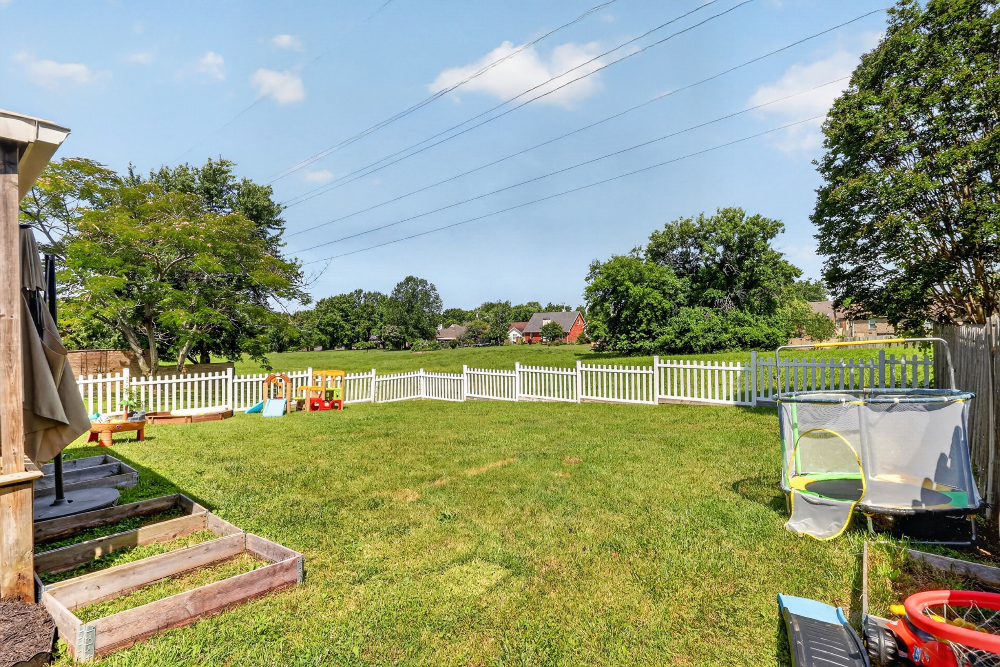 123 Cloverfield Ct