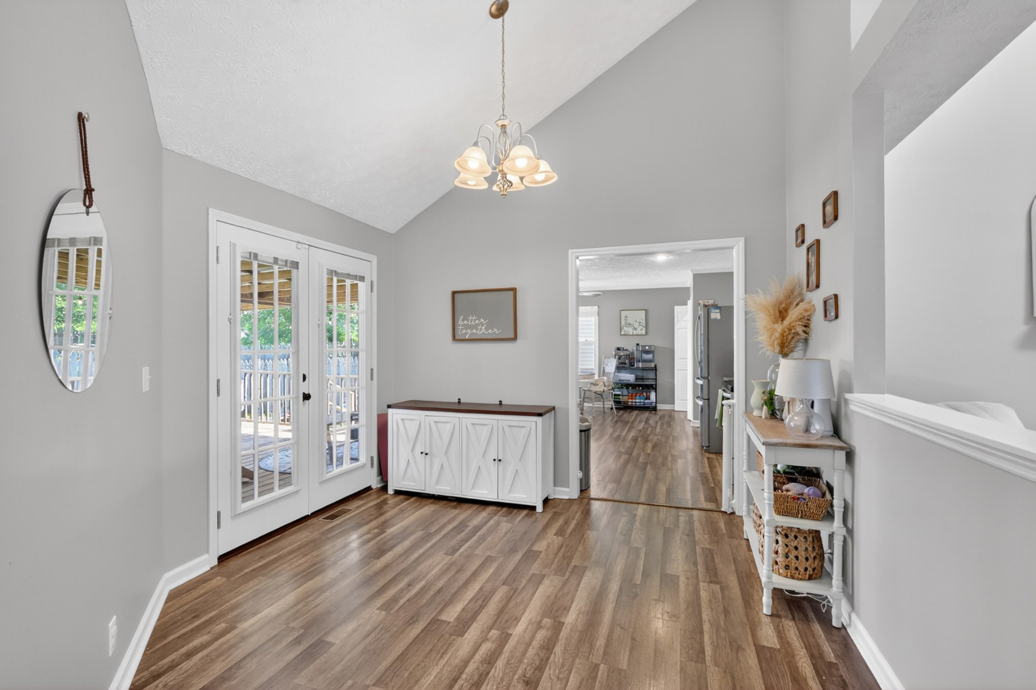 123 Cloverfield Ct