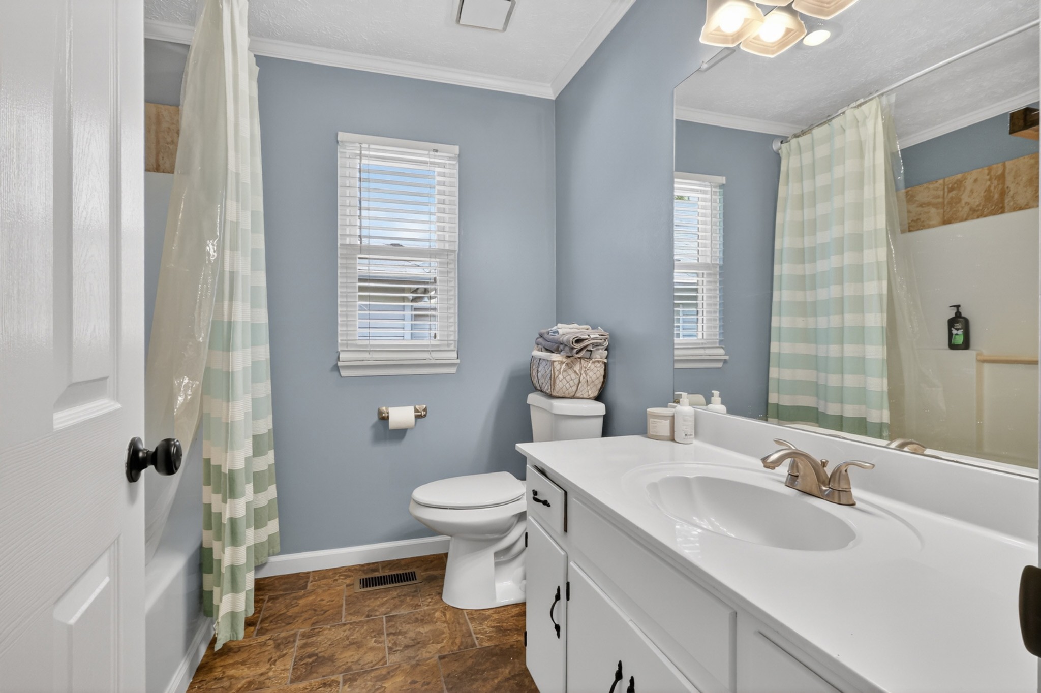123 Cloverfield Ct