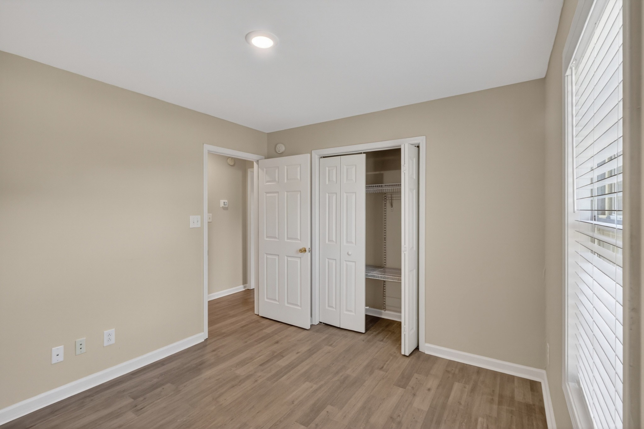 1009 Monica Dr