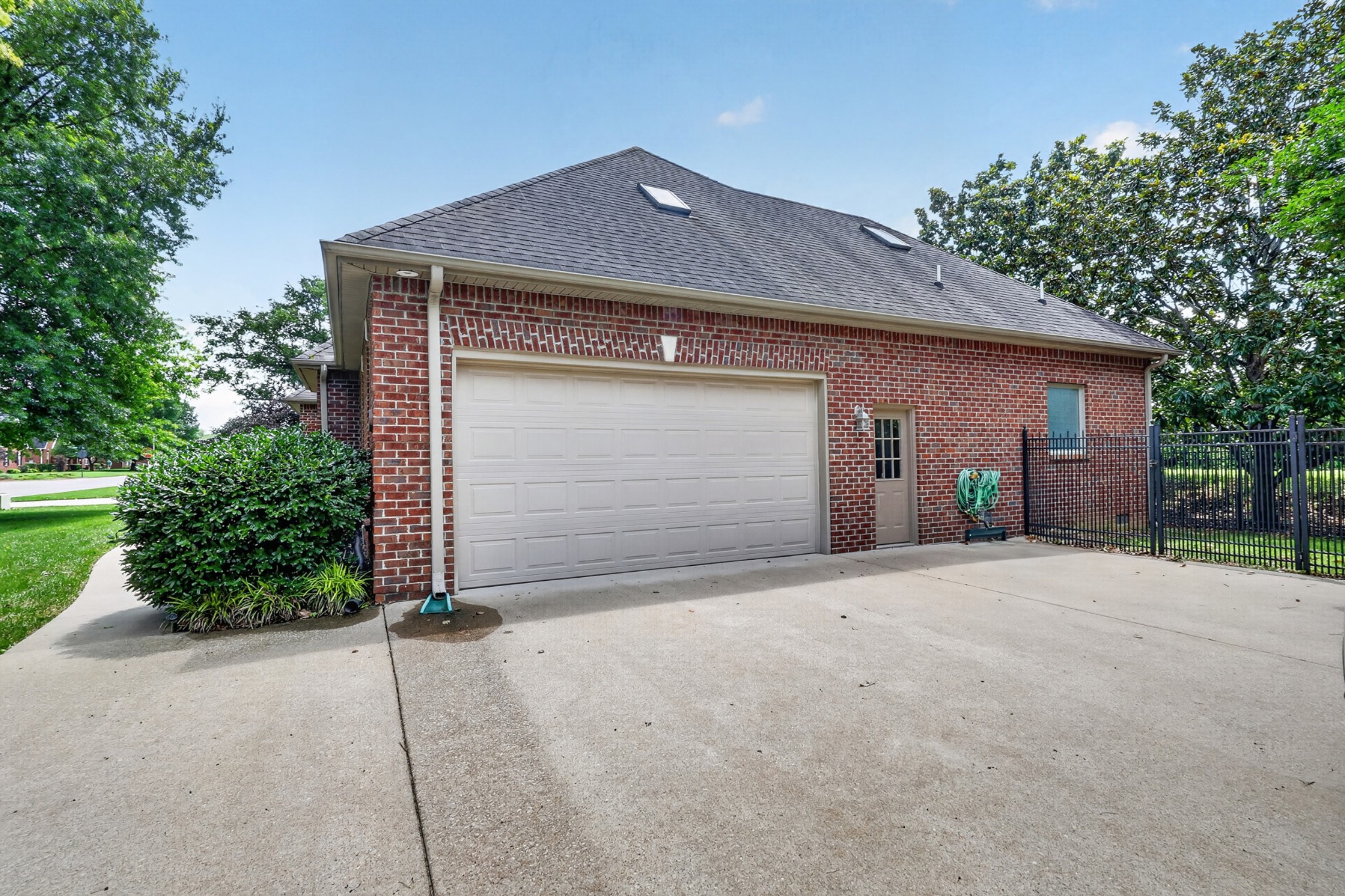 2707 Dora Elizabeth Ct
