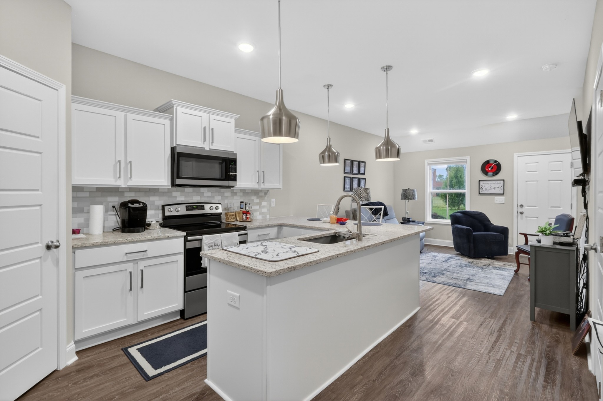 216 Drayton Drive Unit: H