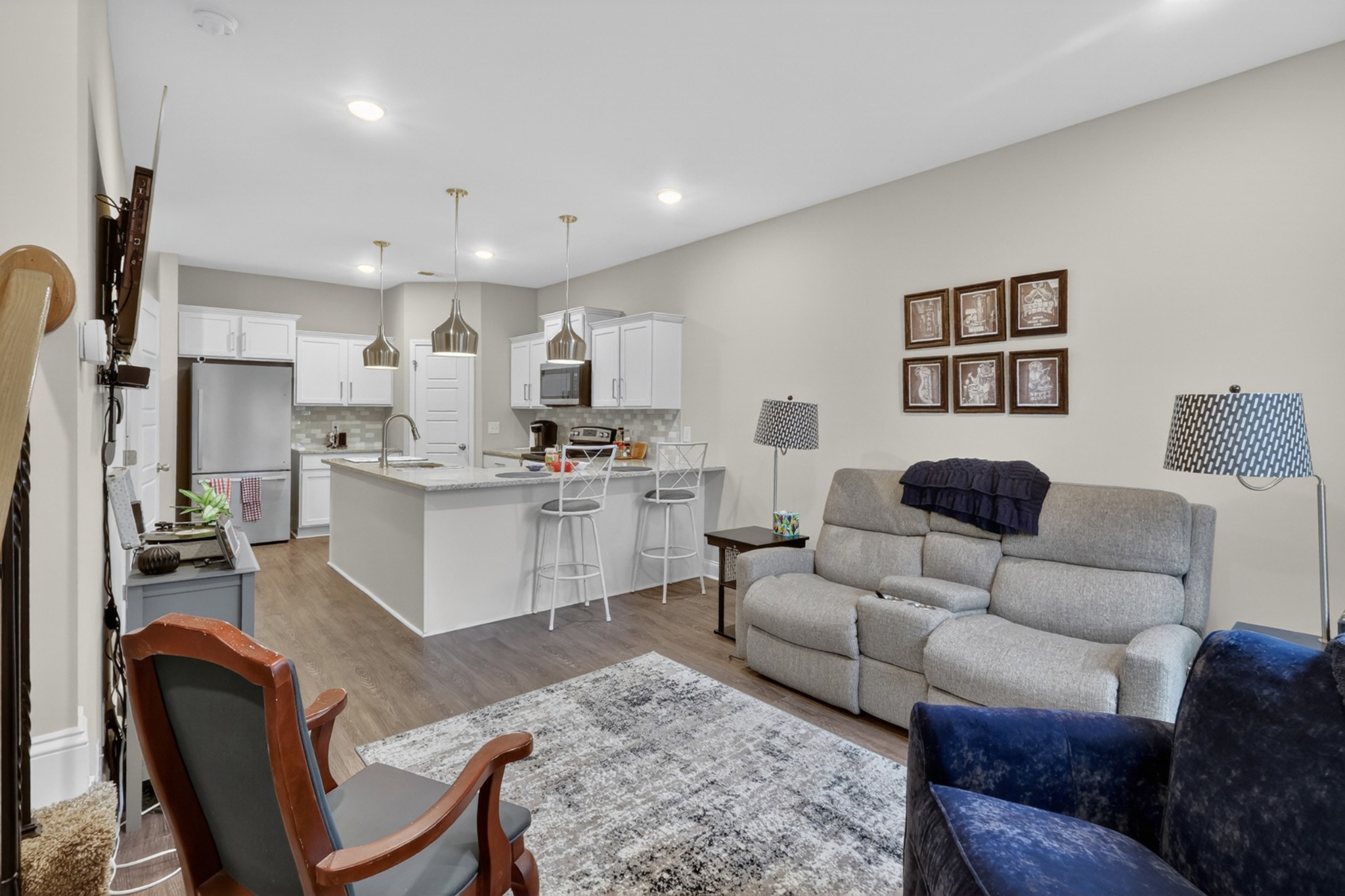 216 Drayton Drive Unit: H