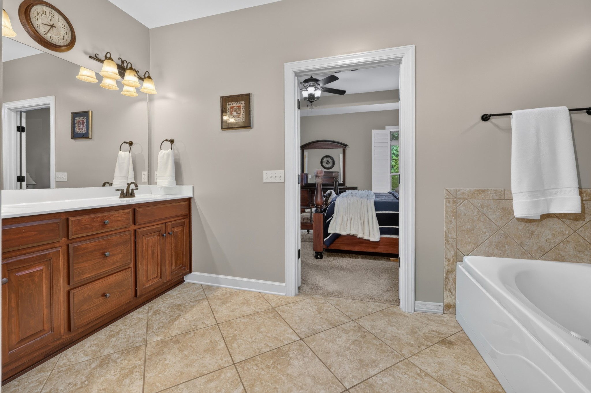 1051 Five Coves Trce
