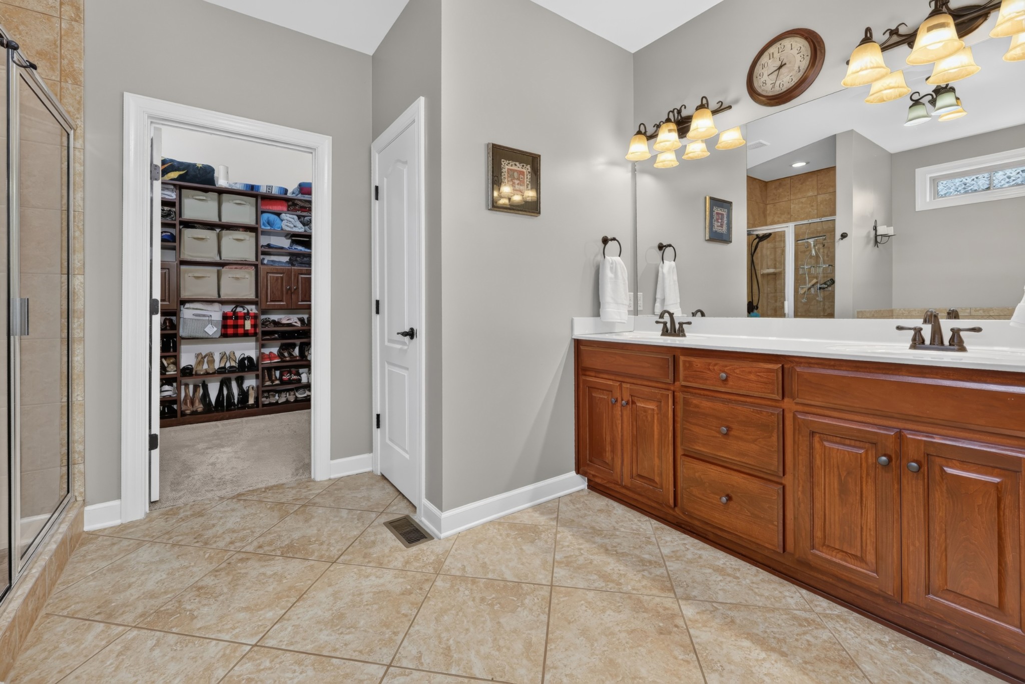 1051 Five Coves Trce