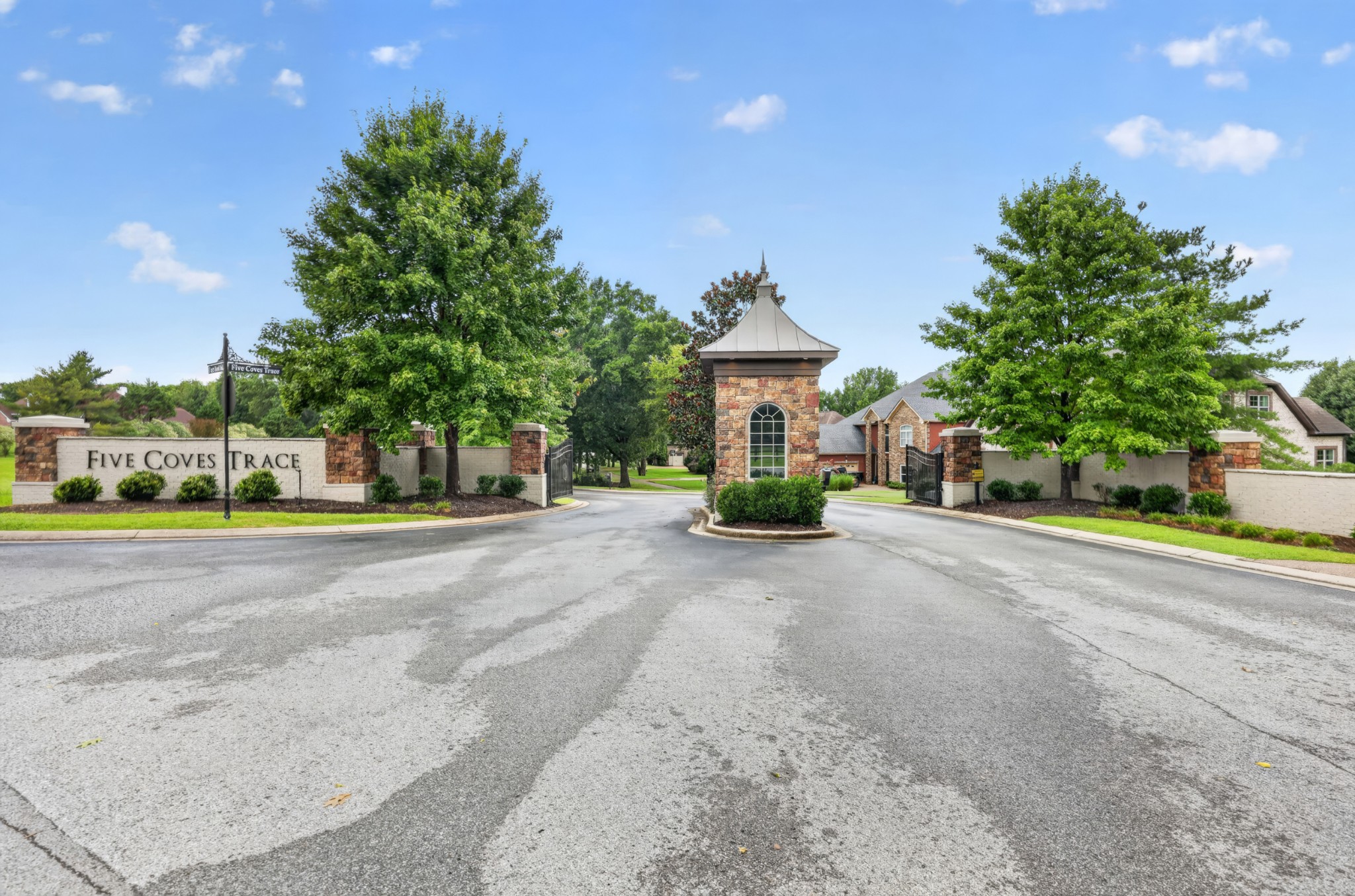 1051 Five Coves Trce
