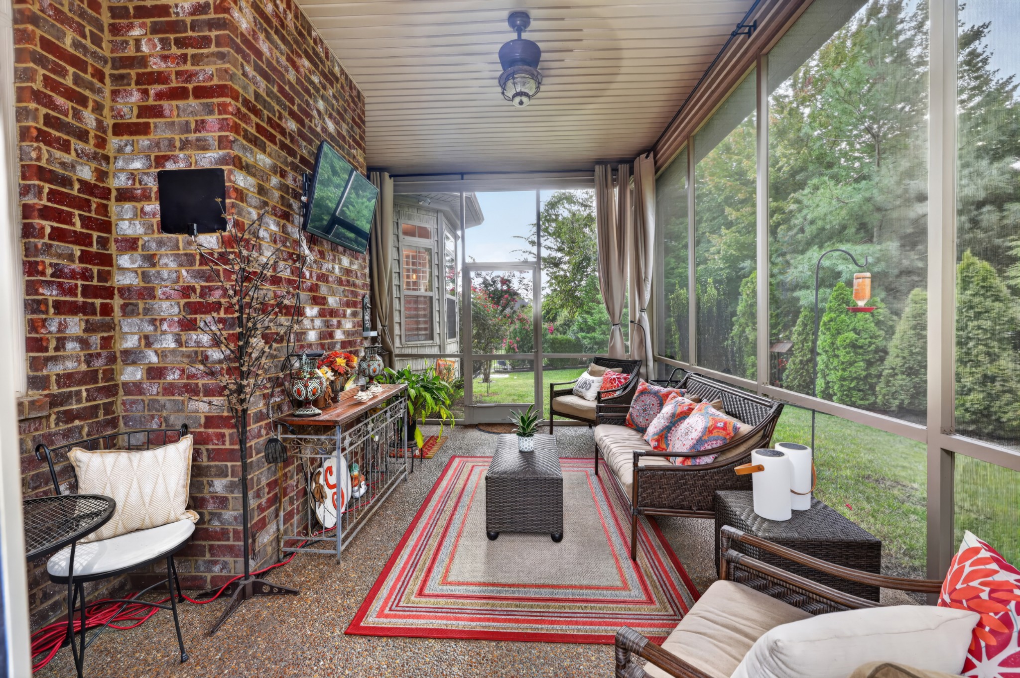 1051 Five Coves Trce