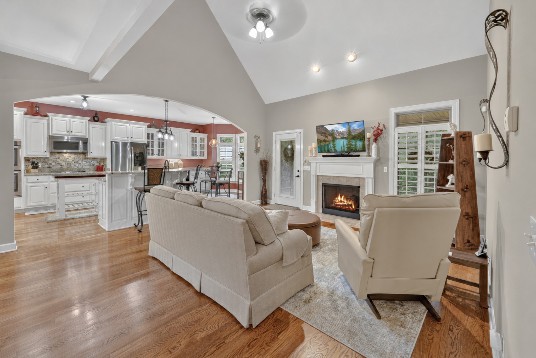 1051 Five Coves Trce