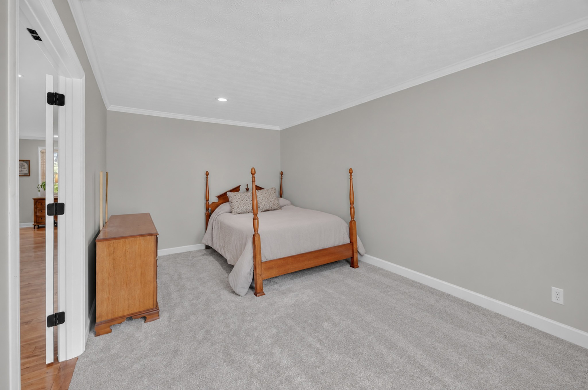692 Northridge Dr