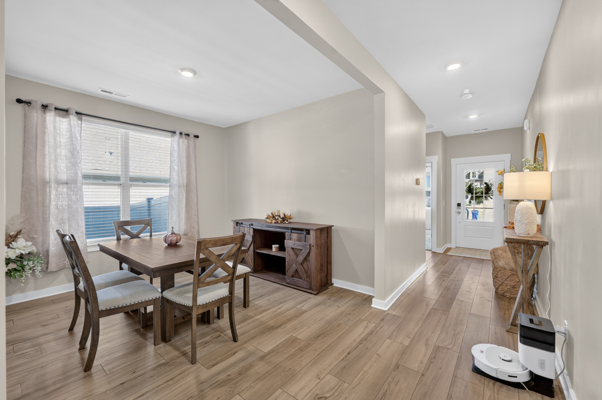 547 Ballard Dr