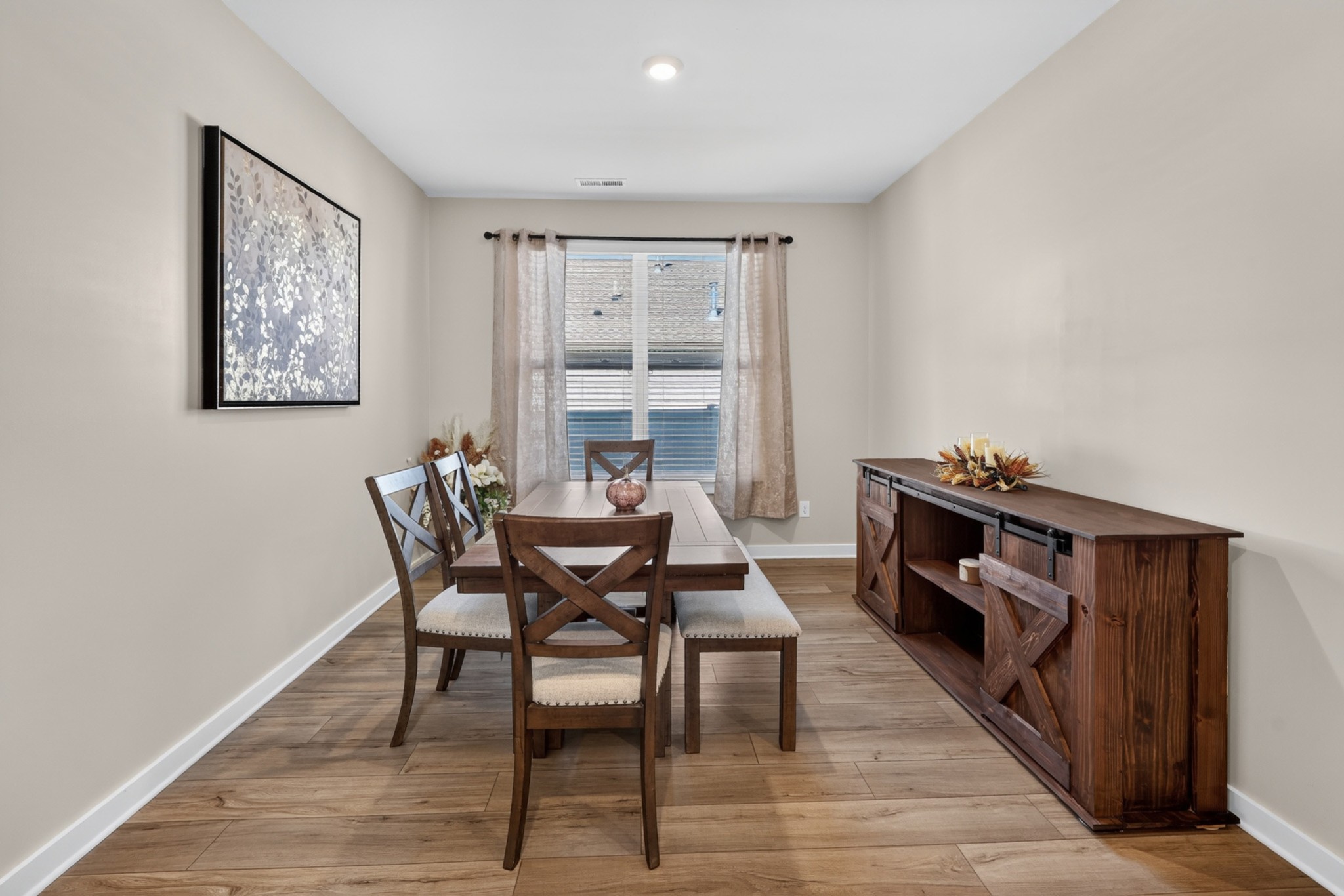 547 Ballard Dr