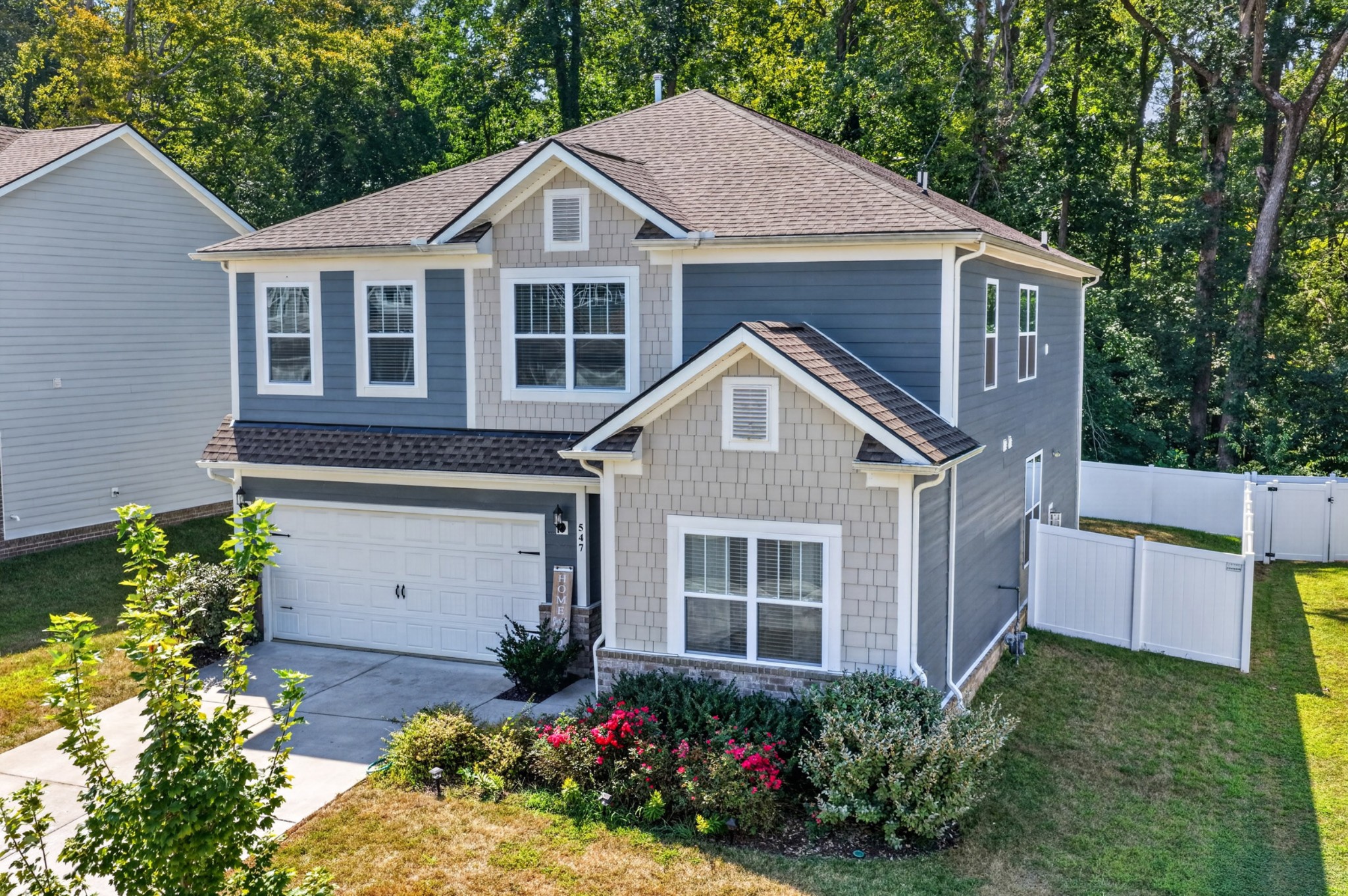 547 Ballard Dr