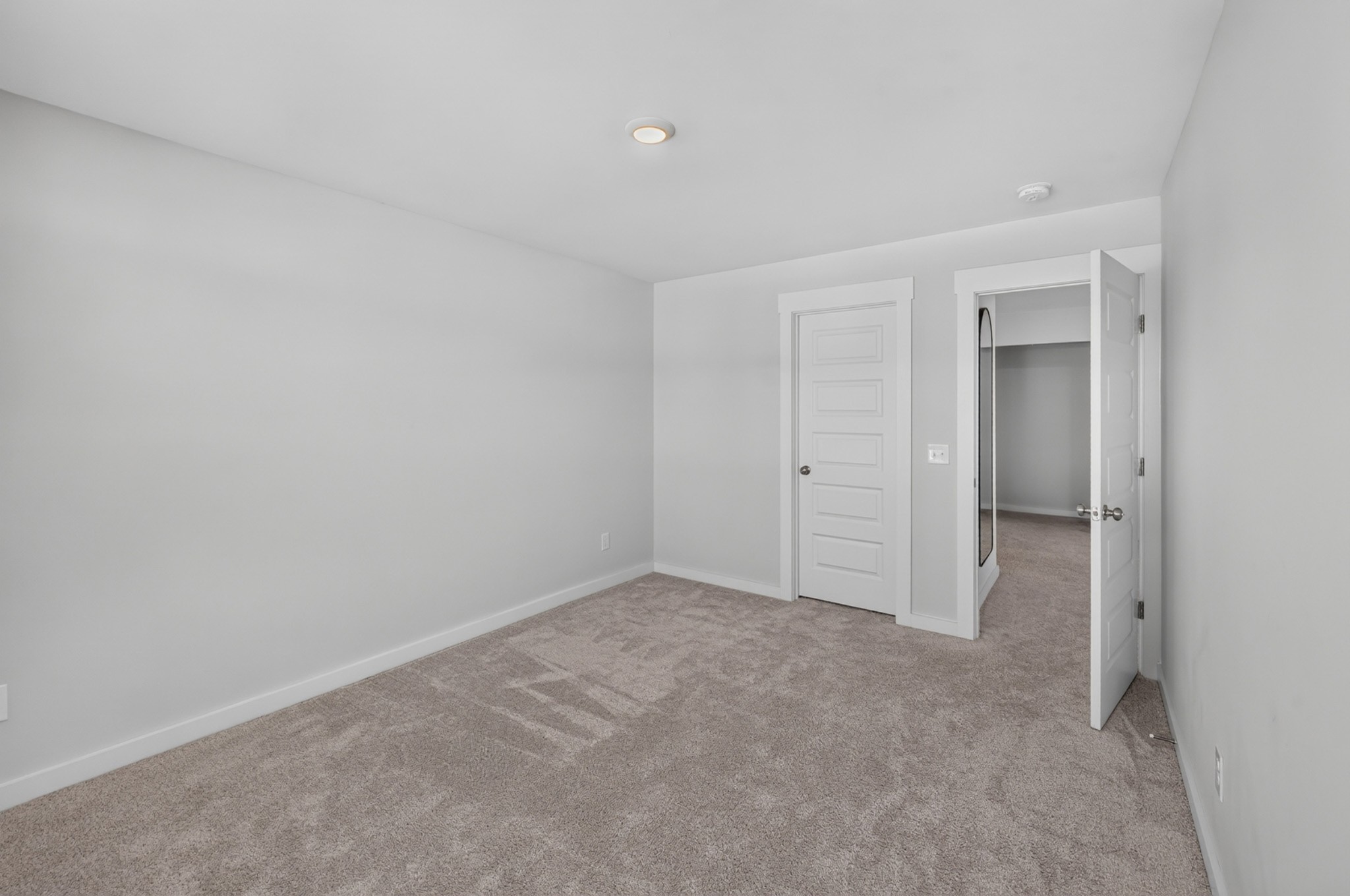 547 Ballard Dr
