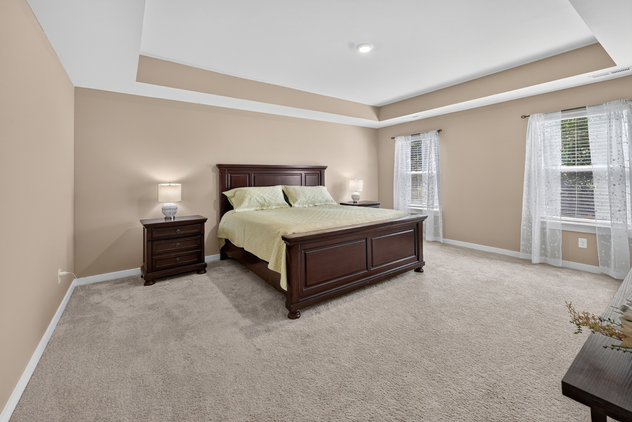 547 Ballard Dr