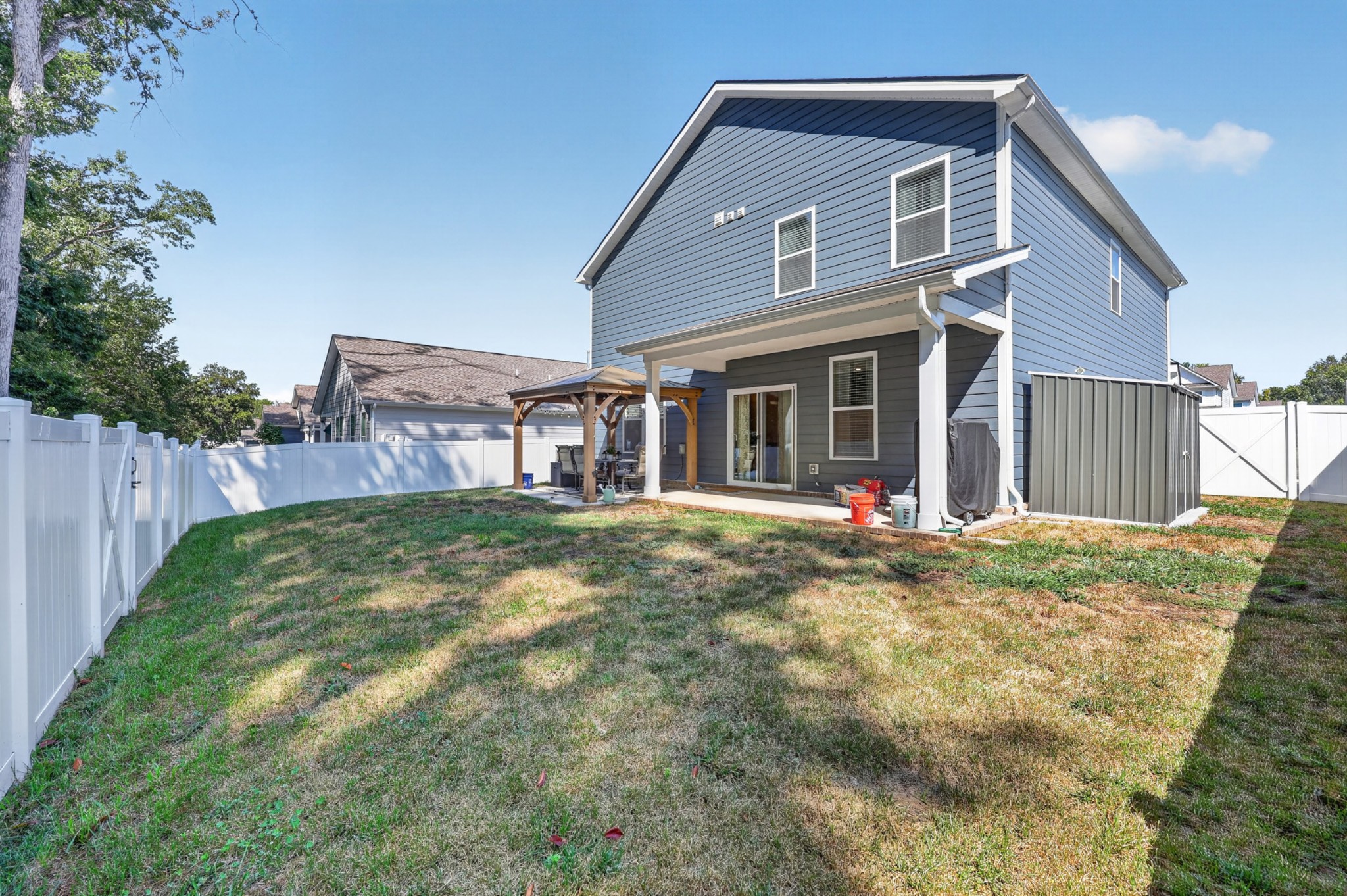 547 Ballard Dr