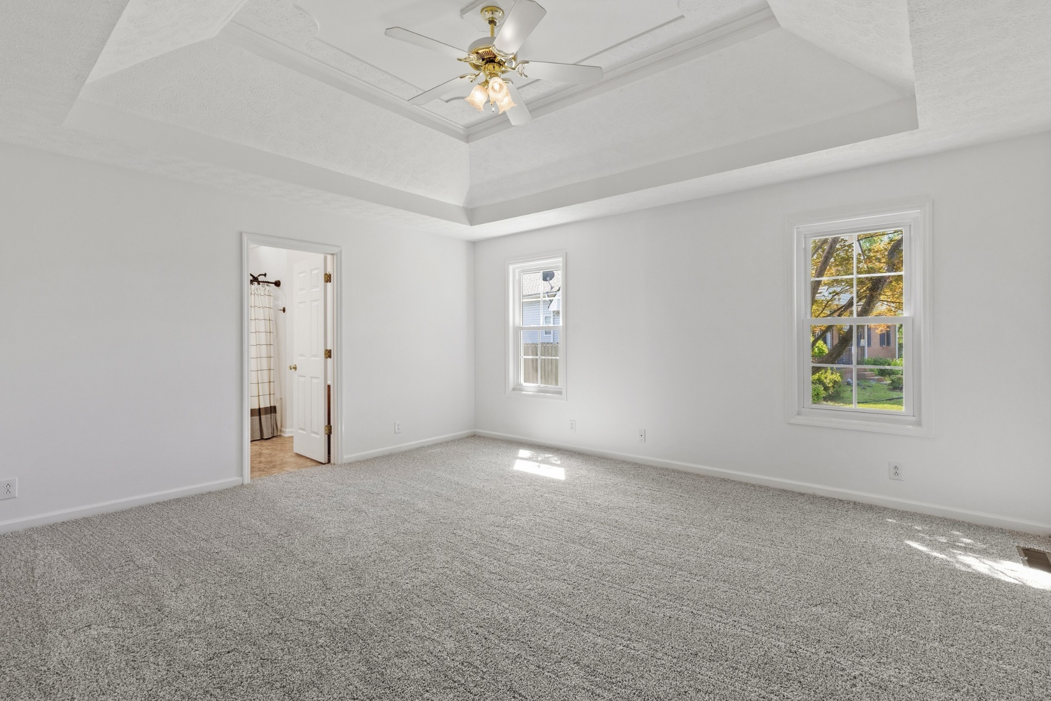 104 Dawn Ct