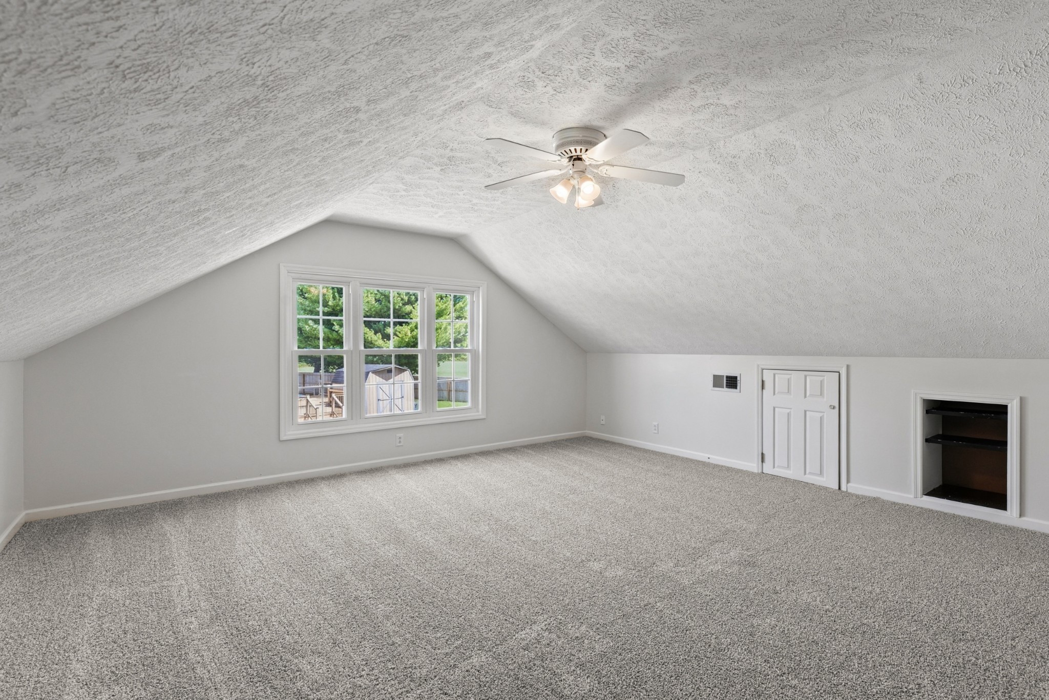 104 Dawn Ct