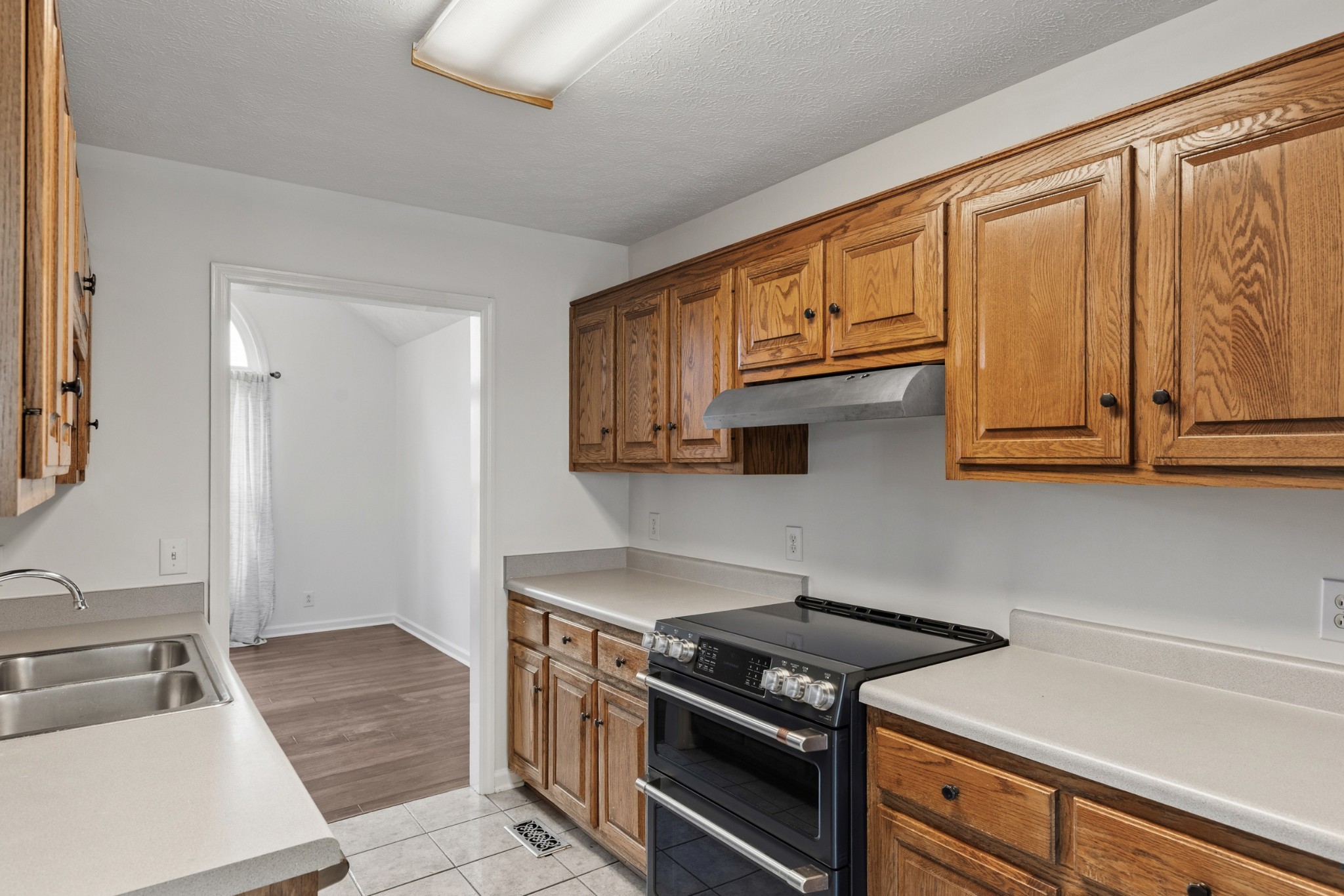 104 Dawn Ct
