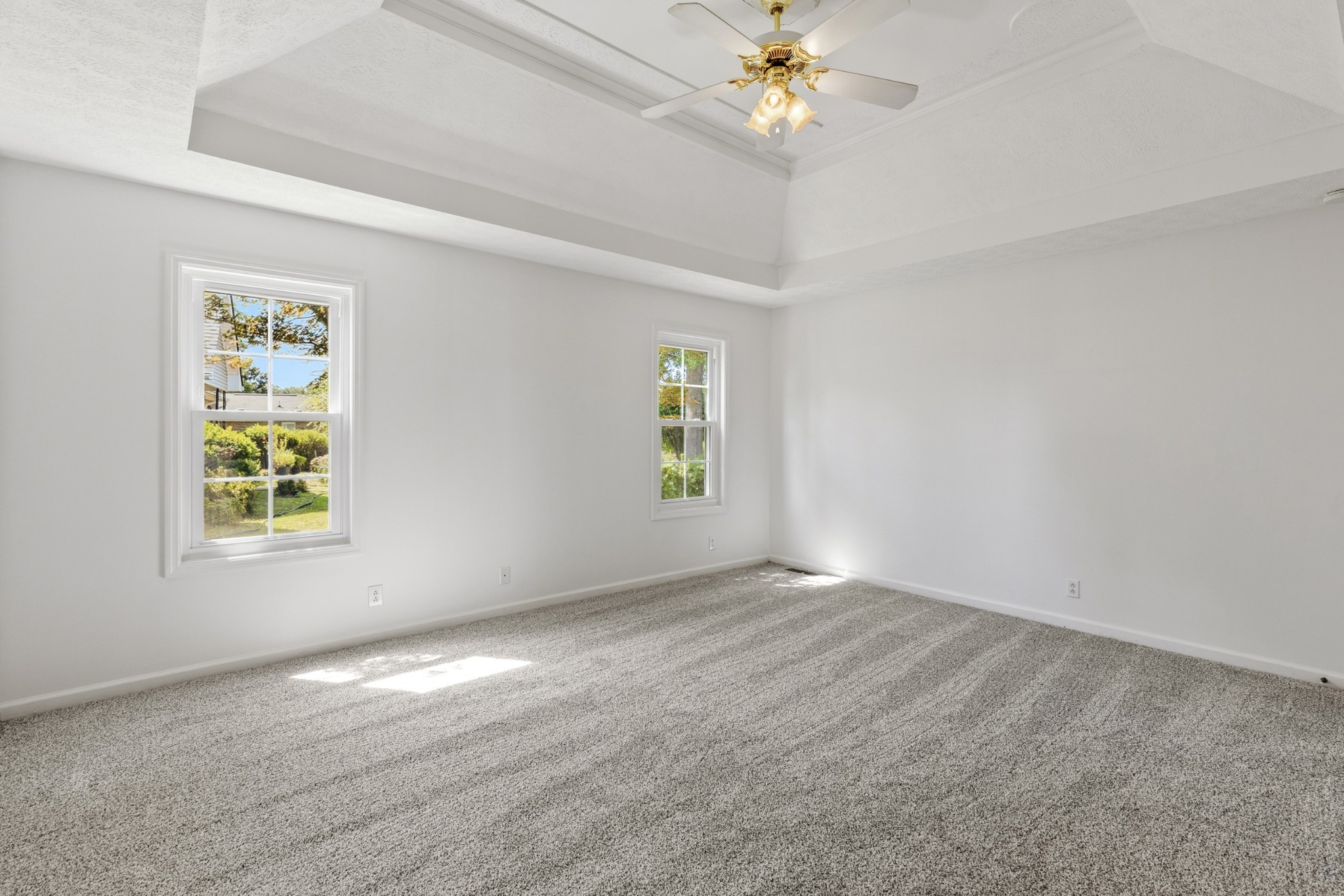 104 Dawn Ct
