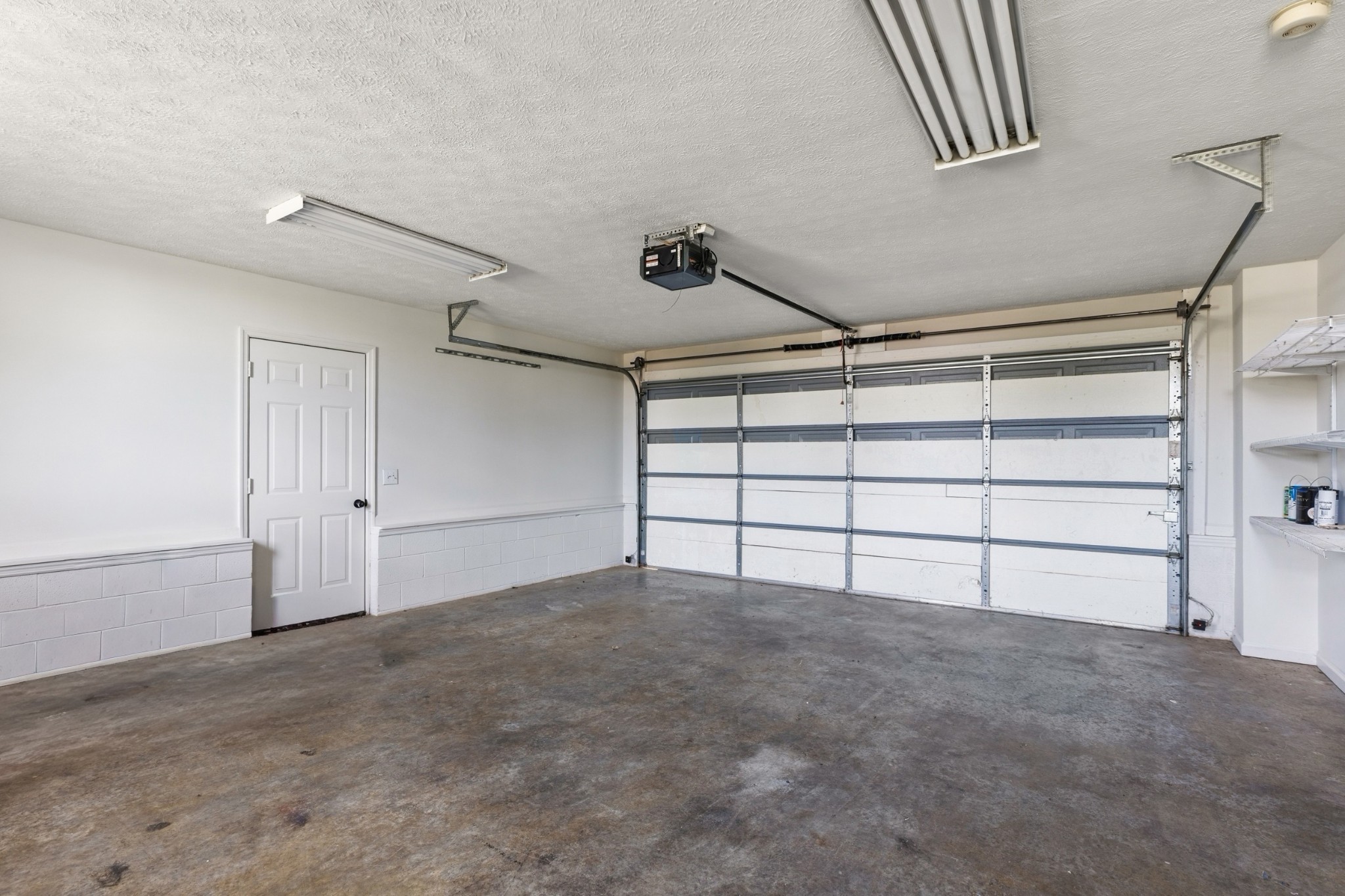 104 Dawn Ct
