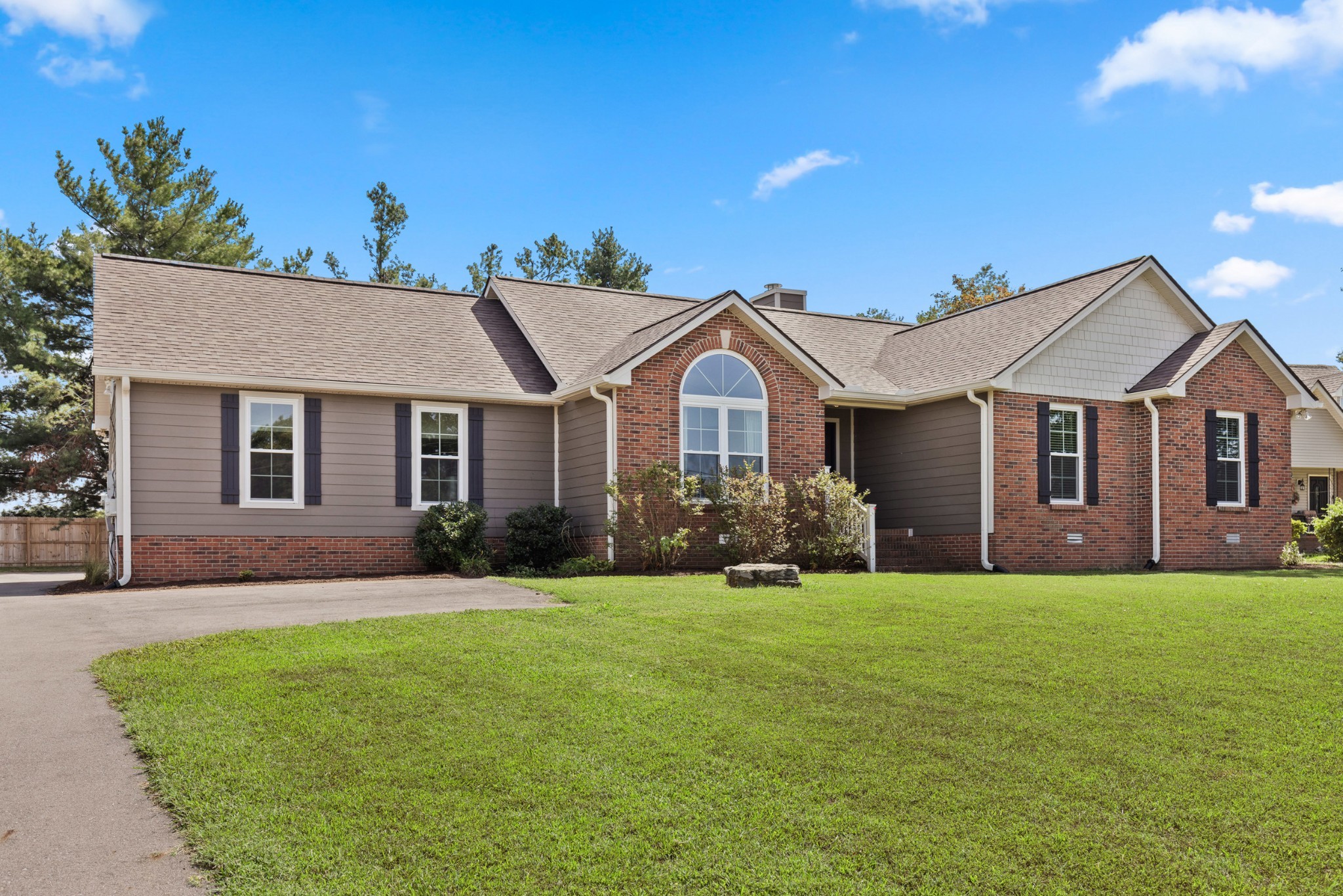 104 Dawn Ct