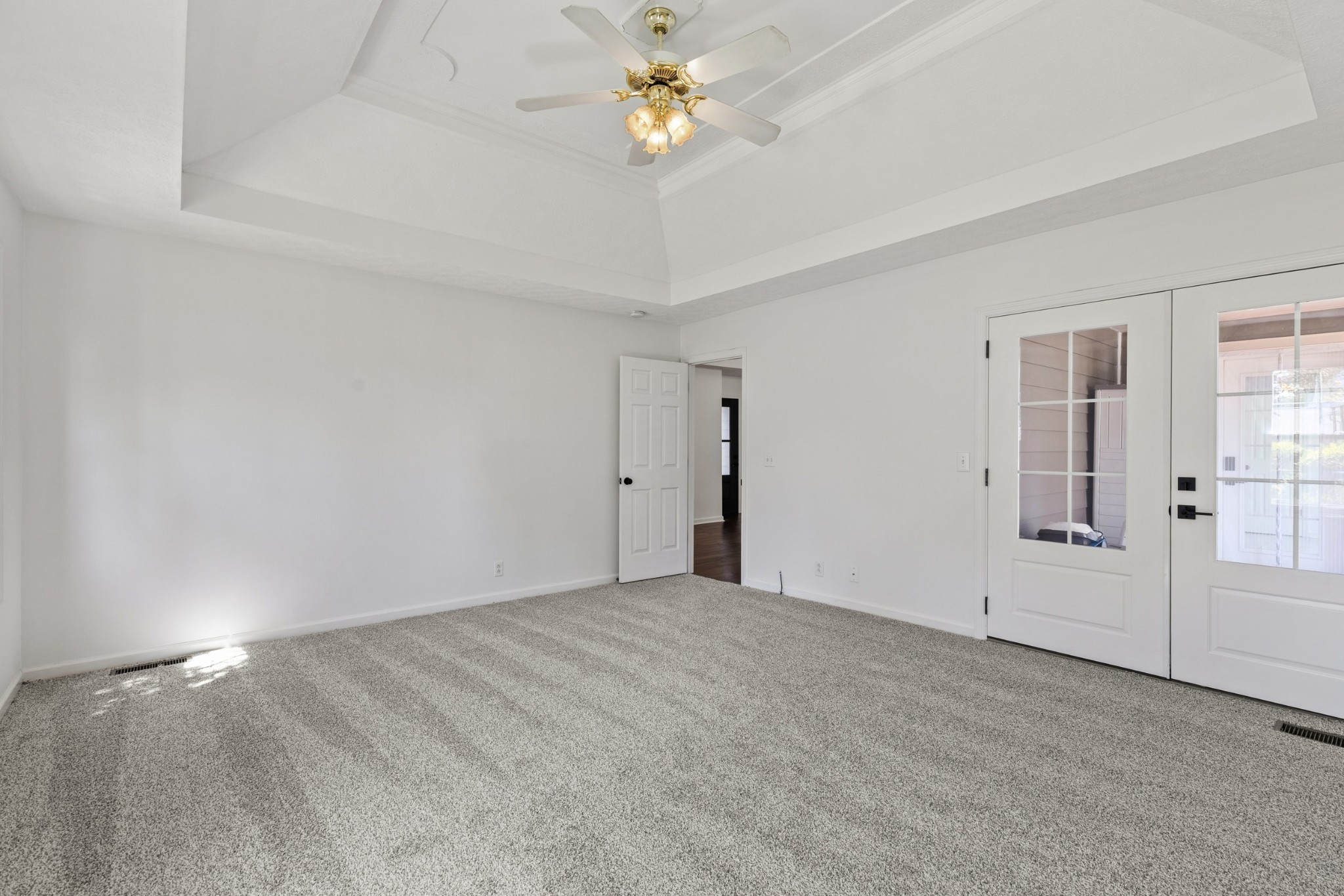 104 Dawn Ct