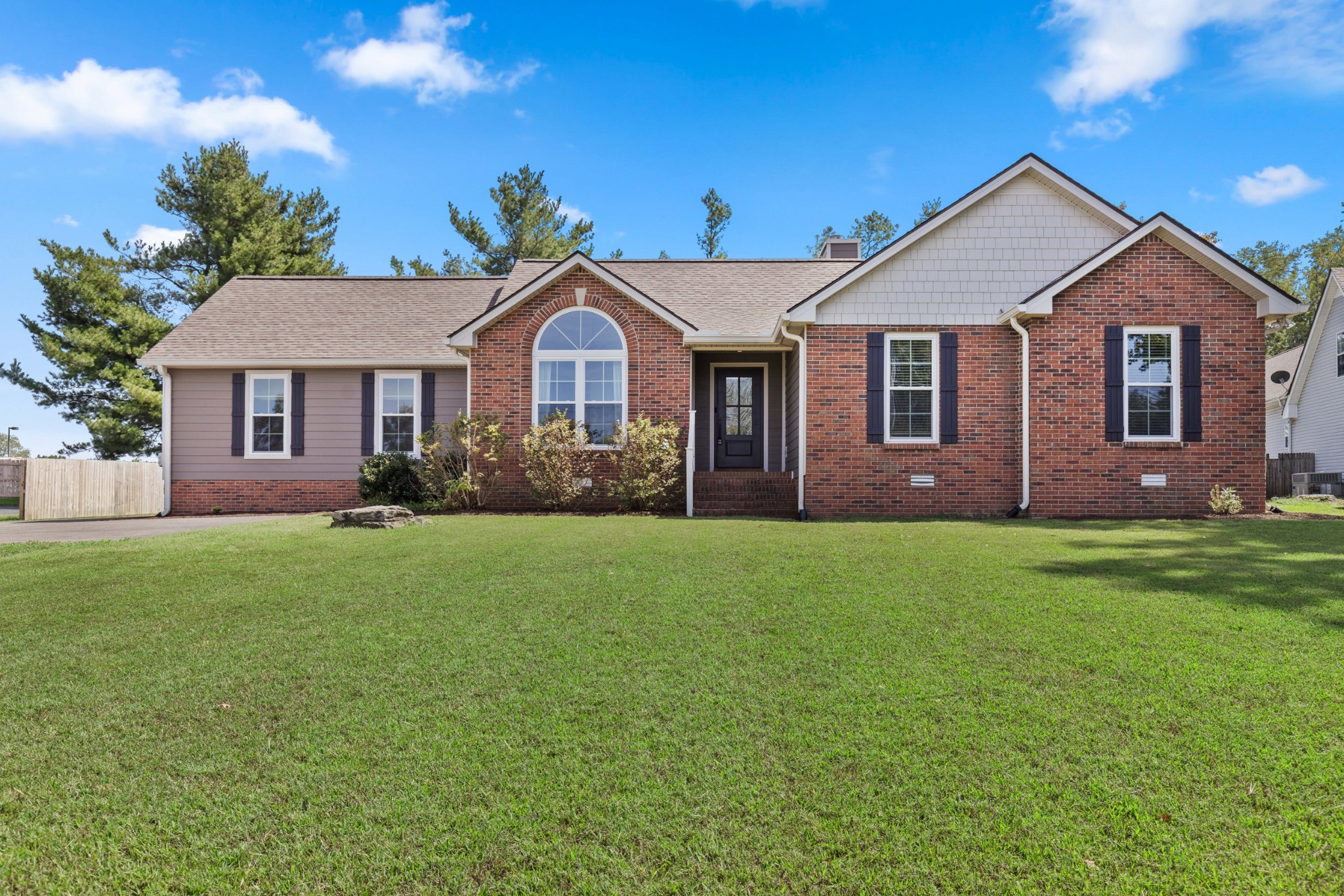 104 Dawn Ct