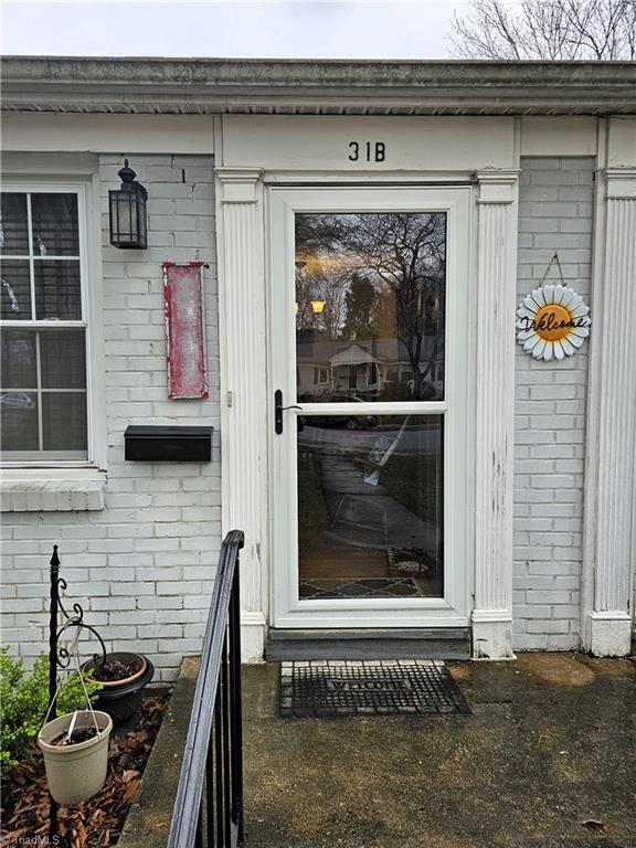 1300 Warwick Drive # 31B