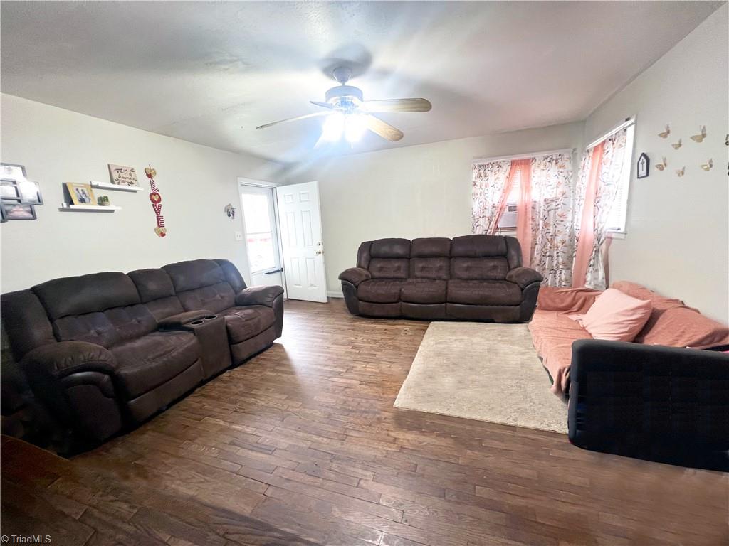 400-402 Lake Drive