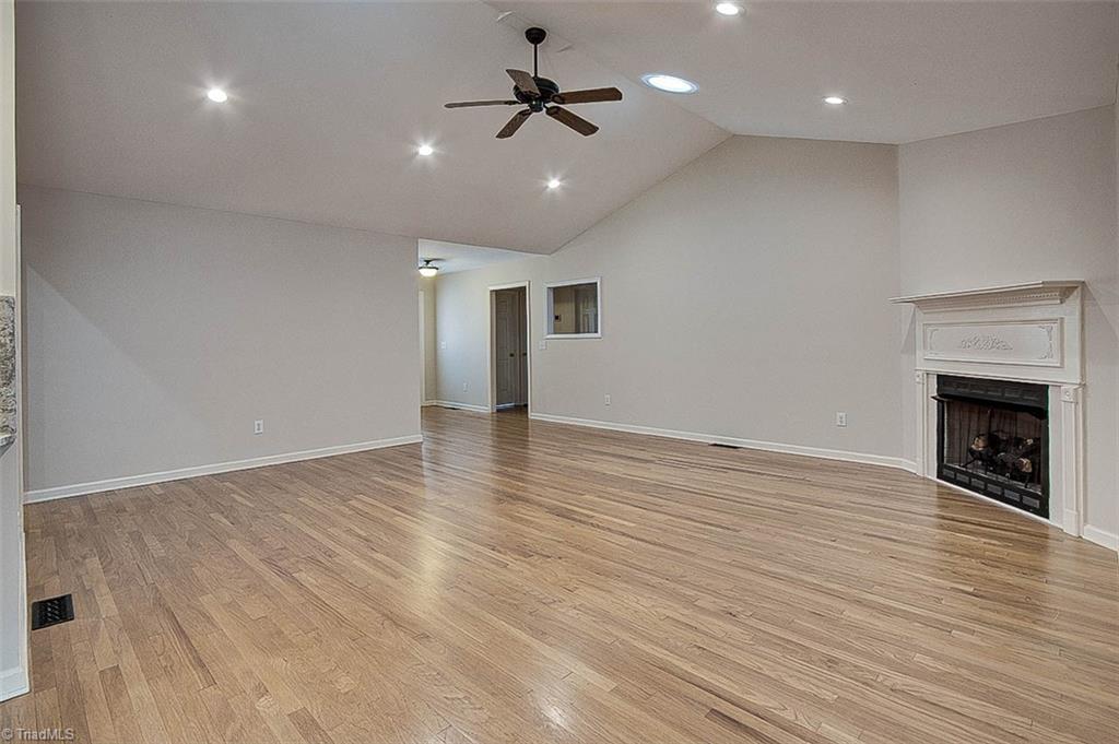 2472 Woods Stream Lane