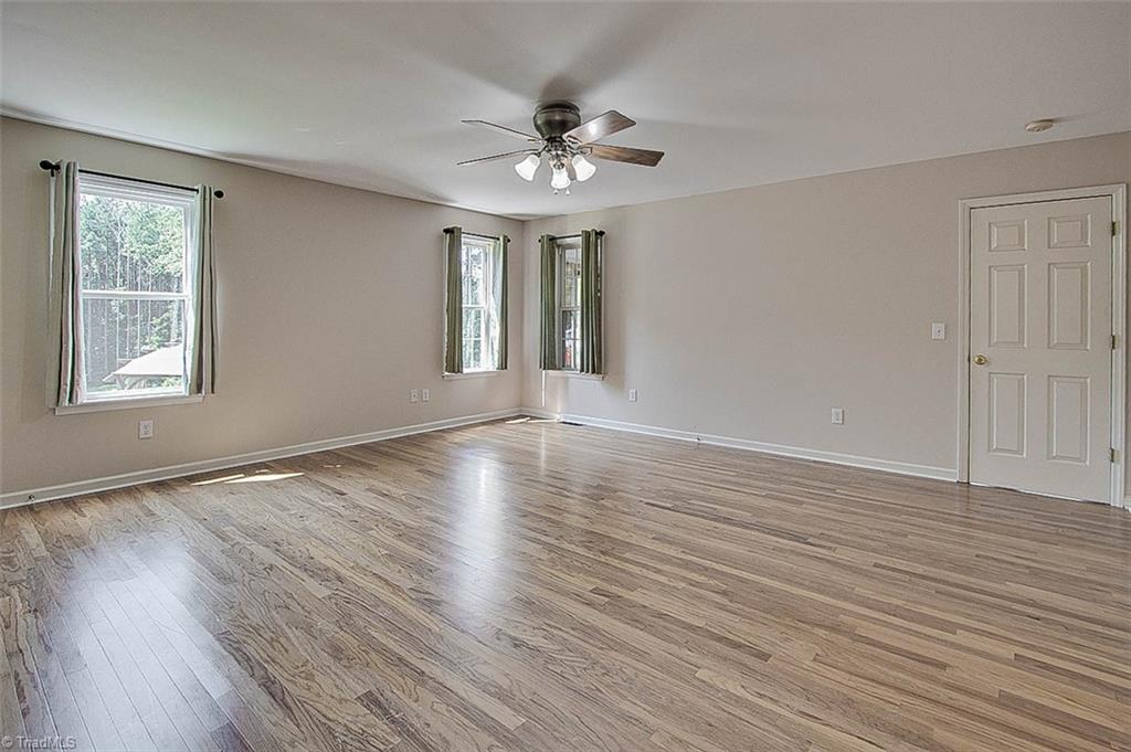 2472 Woods Stream Lane