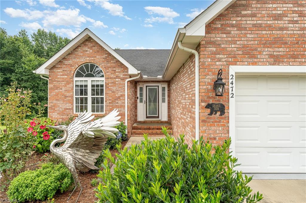 2472 Woods Stream Lane