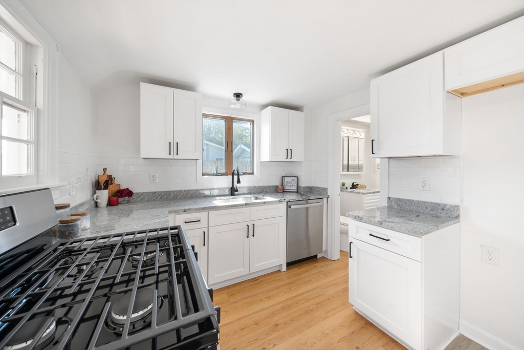 38 Blakely Ct