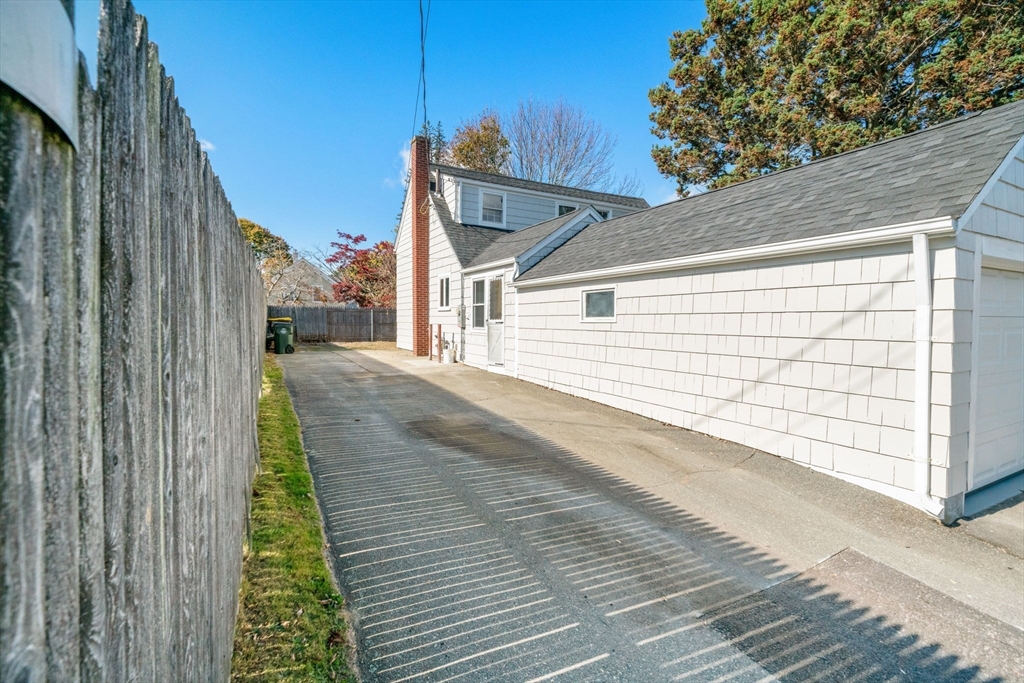 38 Blakely Ct