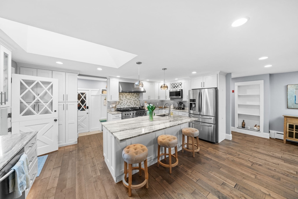 330 Long Pond Dr
