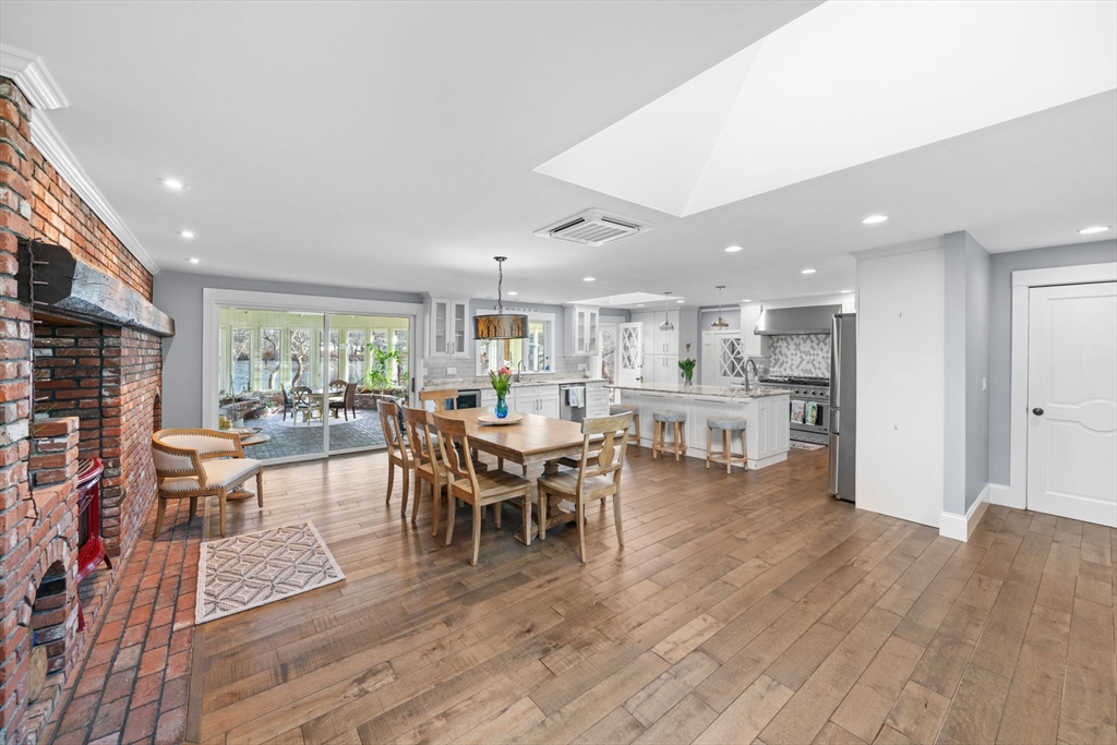 330 Long Pond Dr