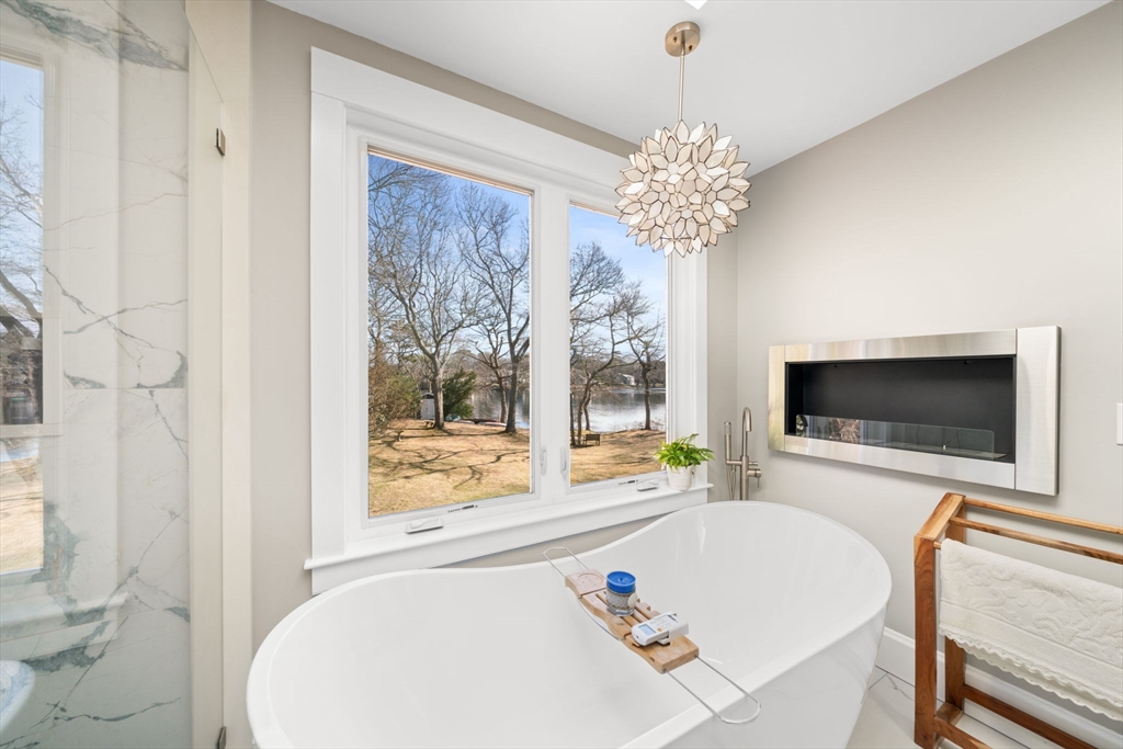 330 Long Pond Dr
